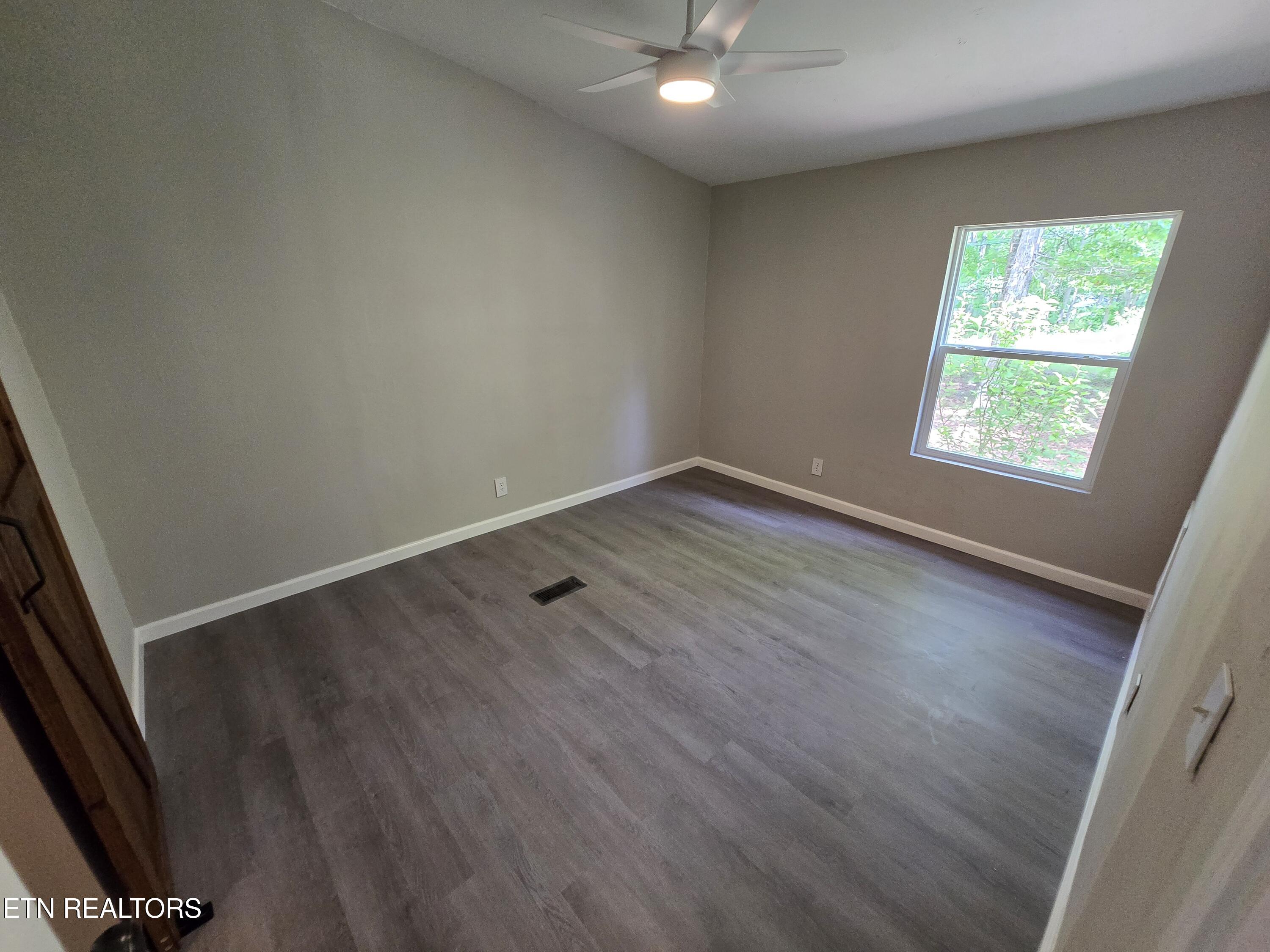 601 Foxwood Drive Crossville TN 38571