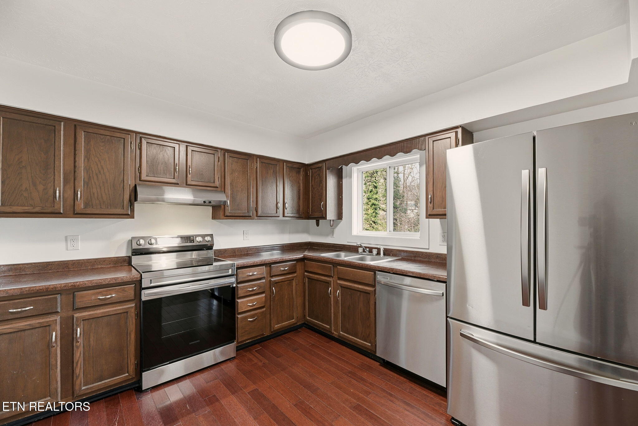 435 Sherwood Estates Circle Clinton TN 37716