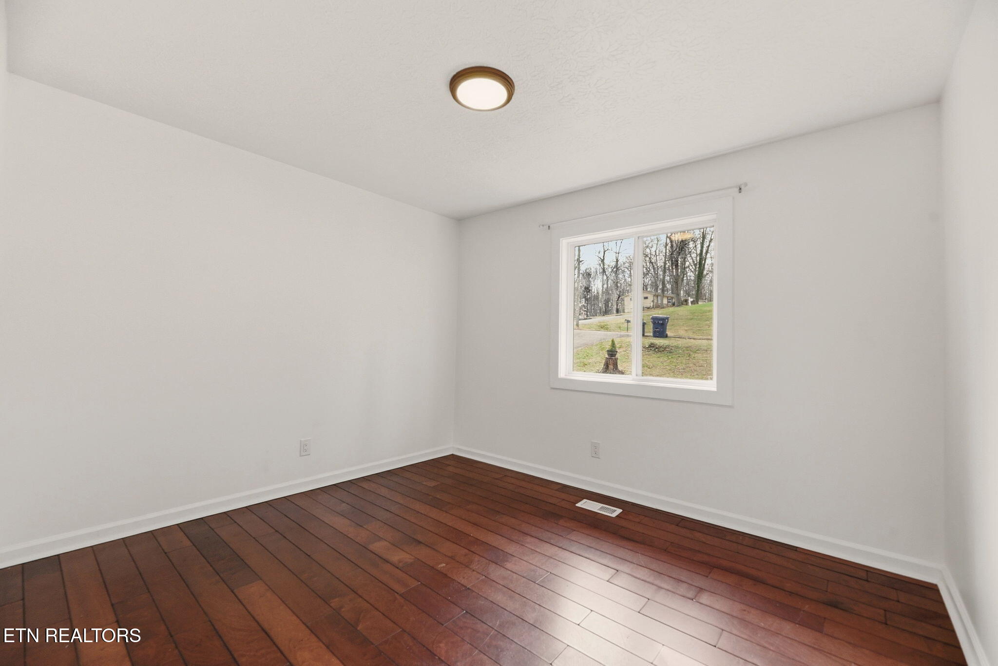 435 Sherwood Estates Circle Clinton TN 37716
