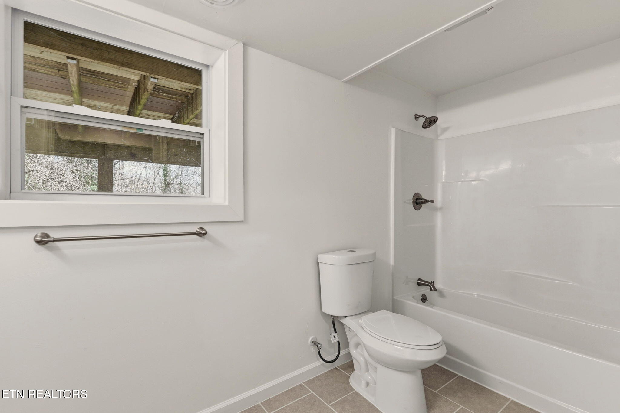 435 Sherwood Estates Circle Clinton TN 37716