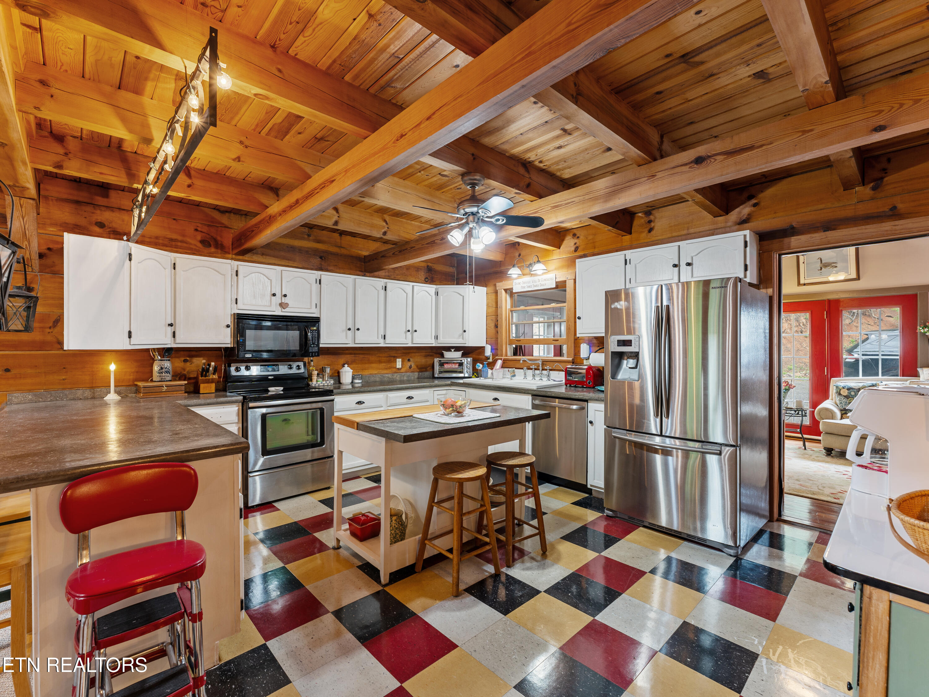 410 Lakeview Drive Sharps Chapel TN 37866
