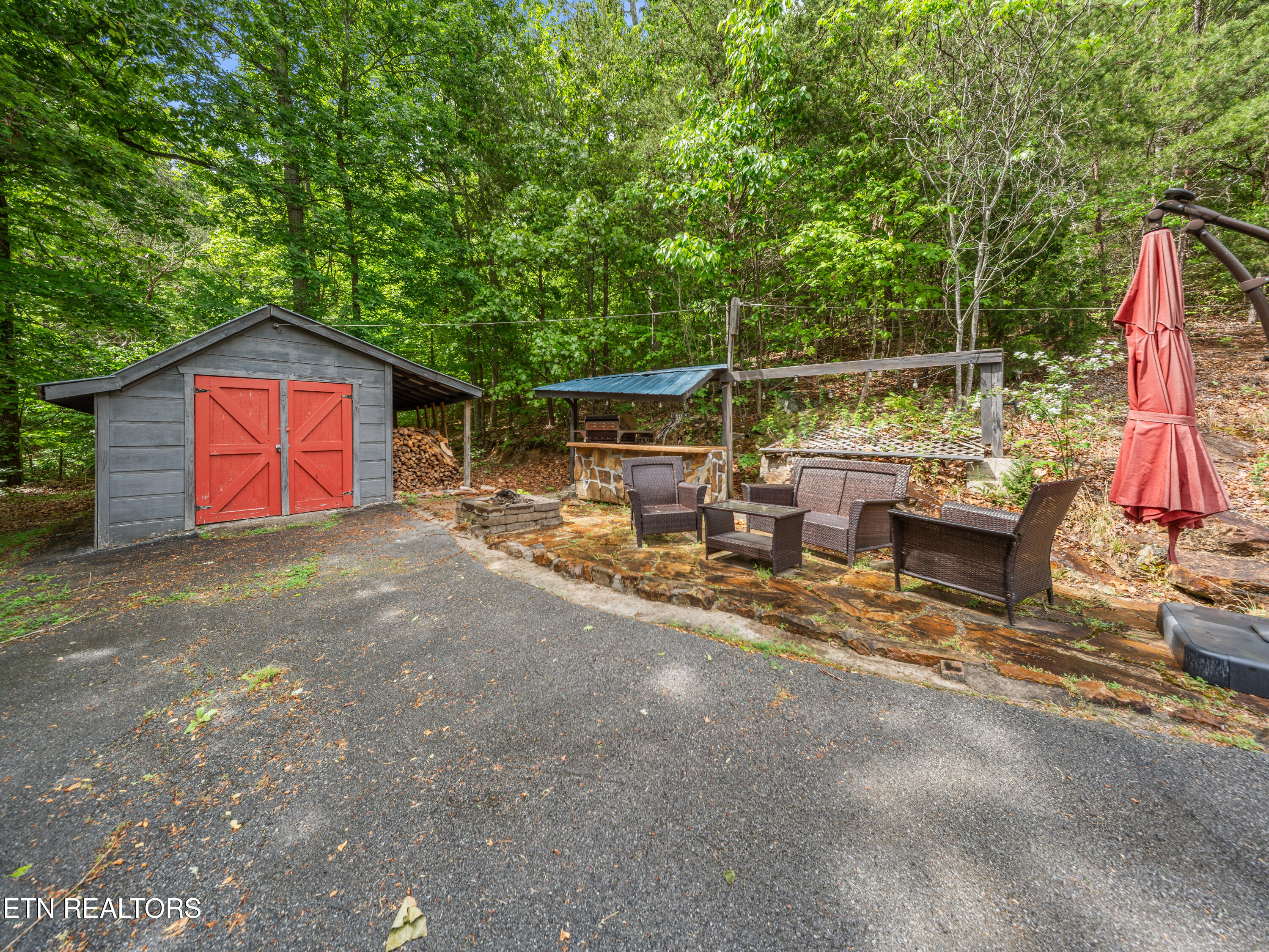 410 Lakeview Drive Sharps Chapel TN 37866