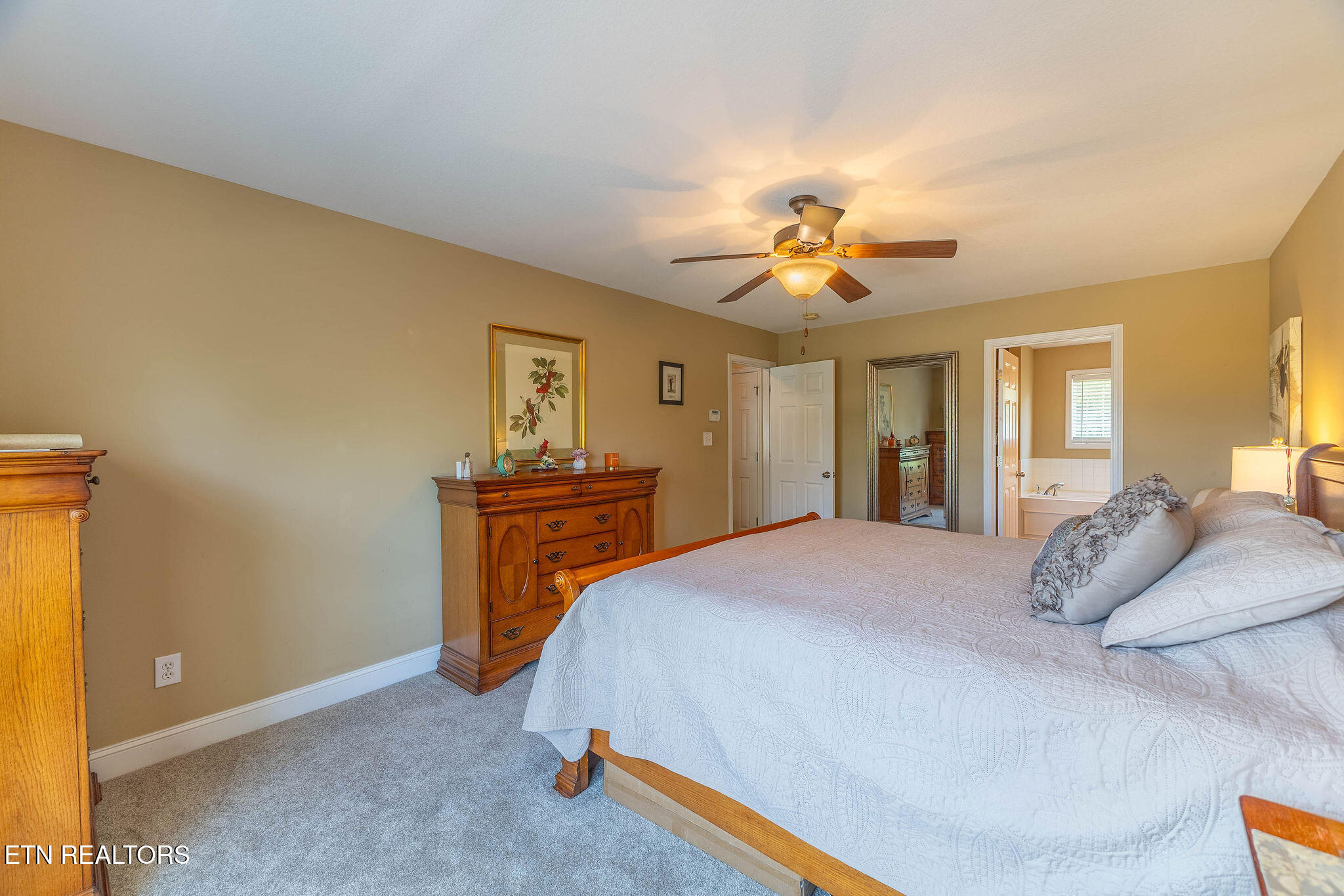 120 E Glenview Drive Lenoir City TN 37771