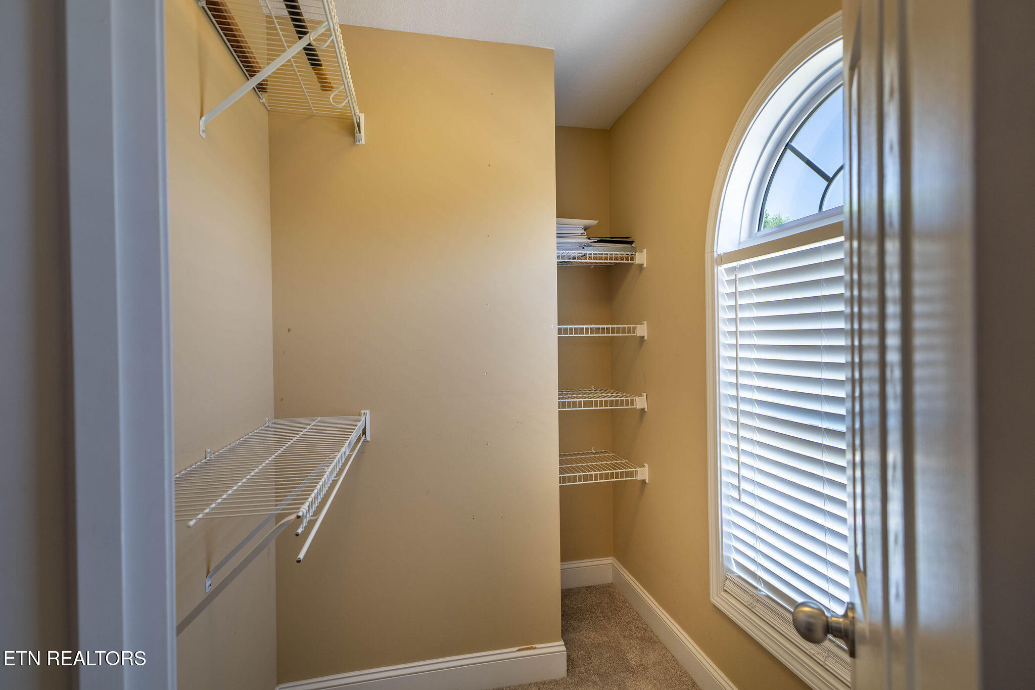 120 E Glenview Drive Lenoir City TN 37771