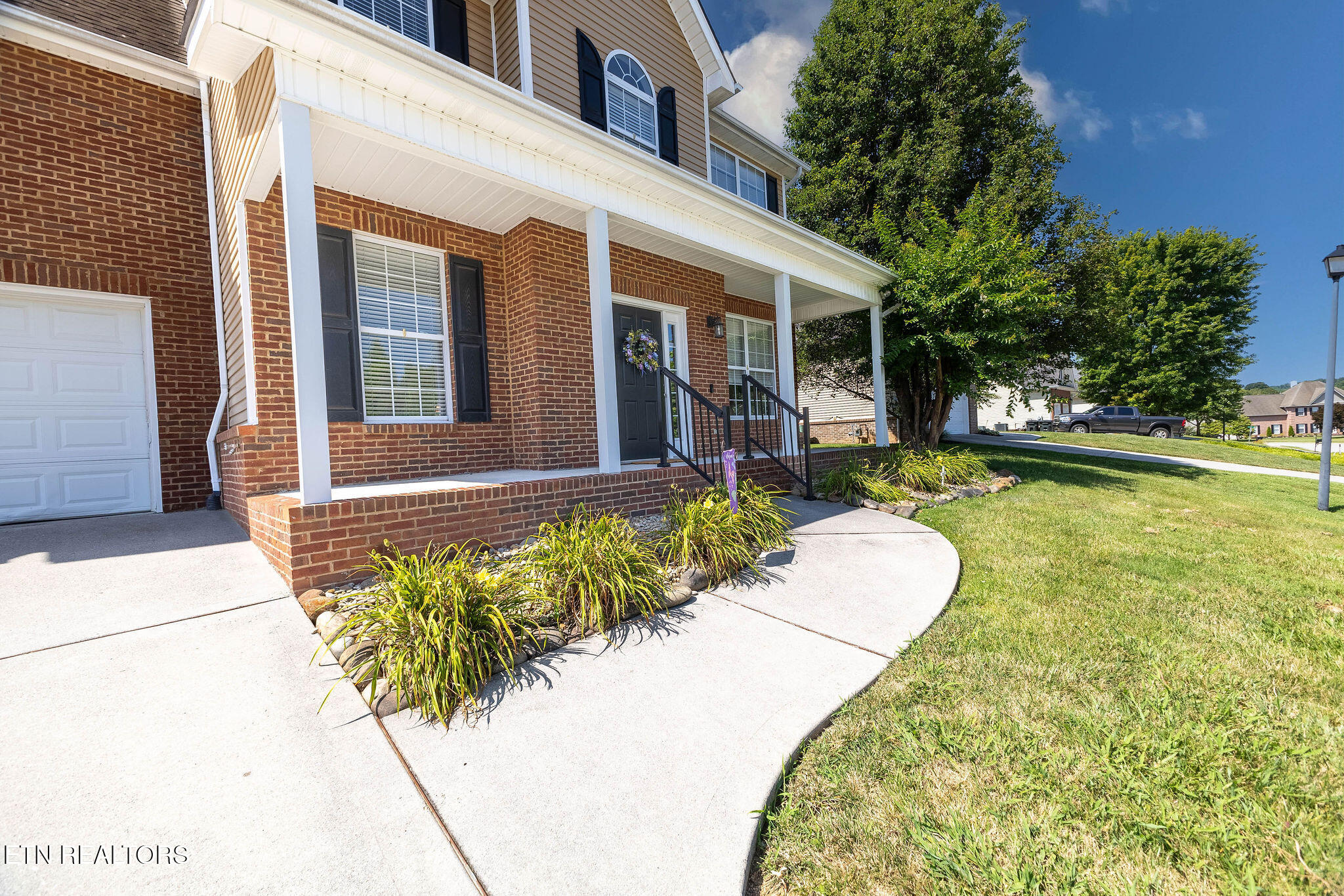 120 E Glenview Drive Lenoir City TN 37771
