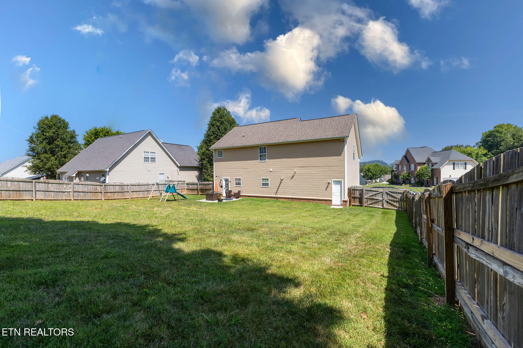 120 E Glenview Drive Lenoir City TN 37771