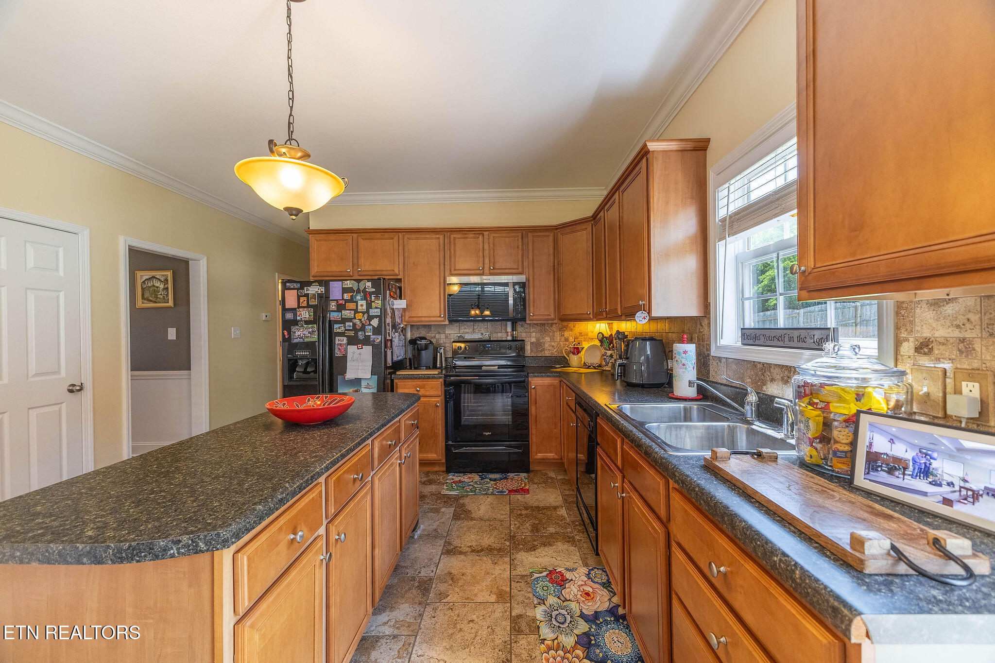 120 E Glenview Drive Lenoir City TN 37771