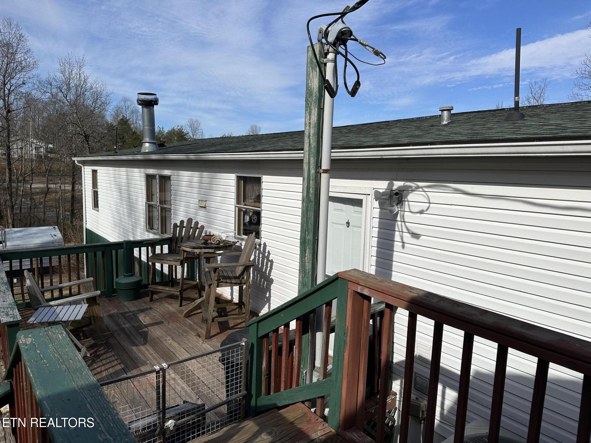 222 E Cumberland Lane Speedwell TN 37870