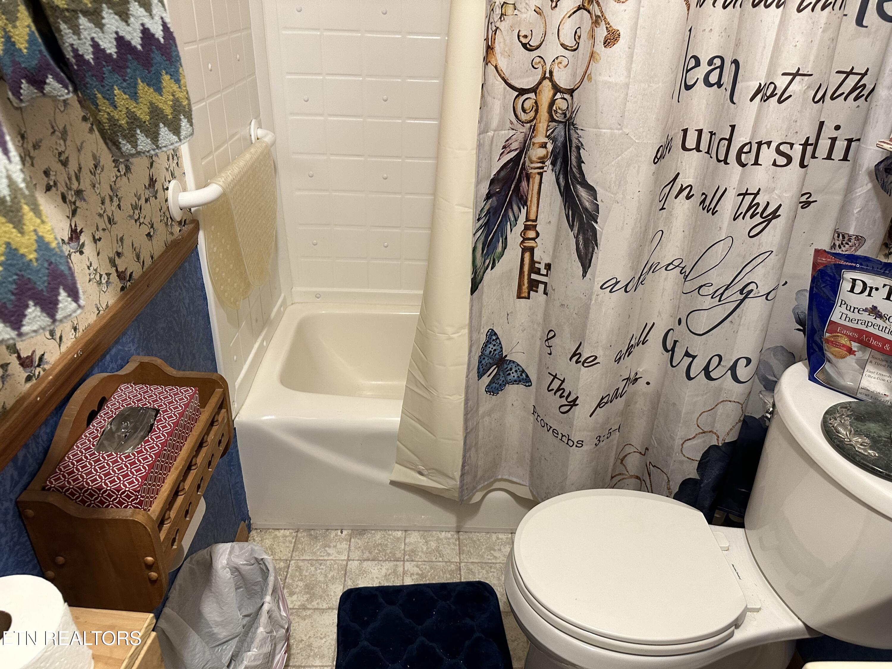 222 E Cumberland Lane Speedwell TN 37870
