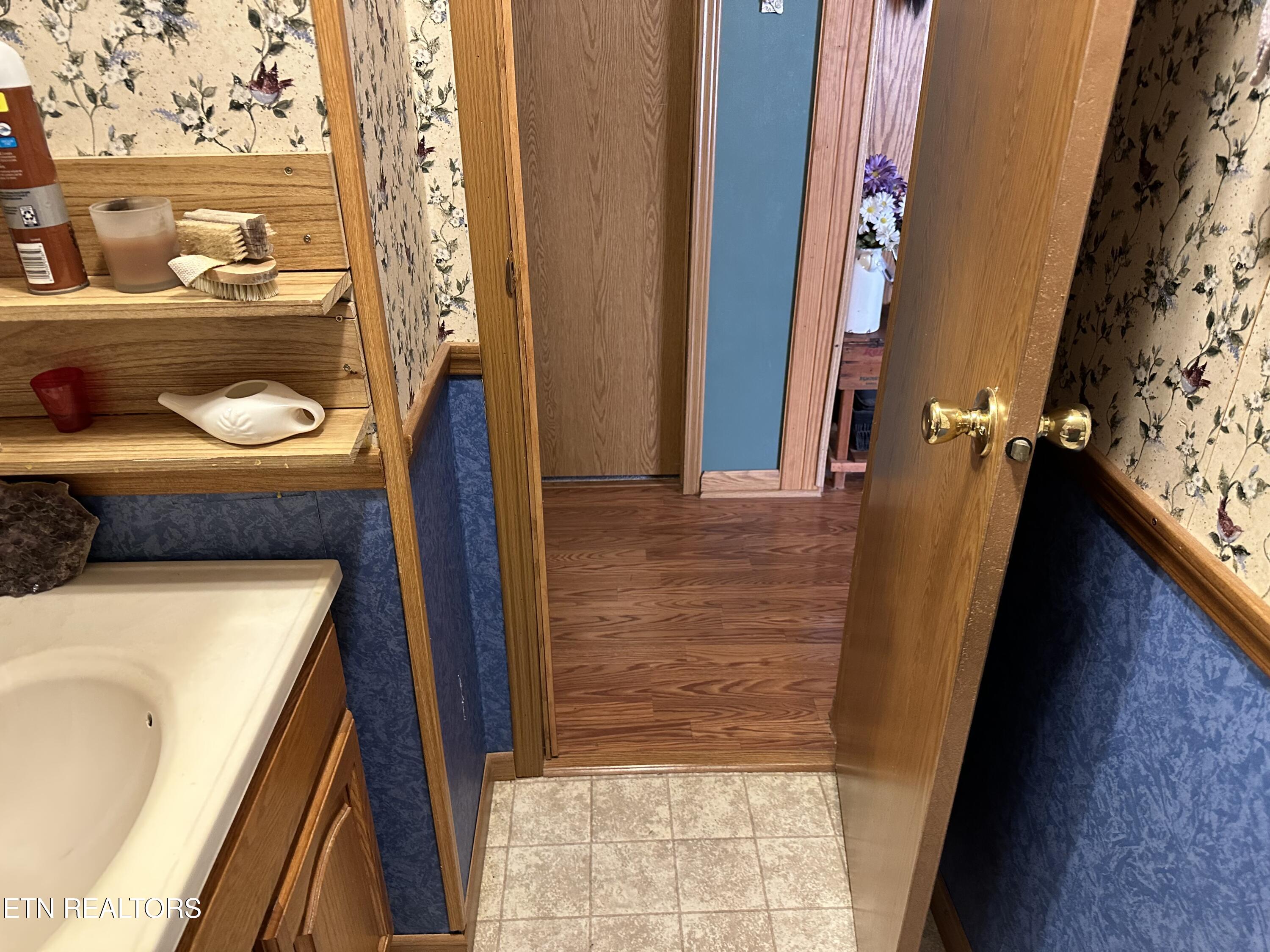 222 E Cumberland Lane Speedwell TN 37870