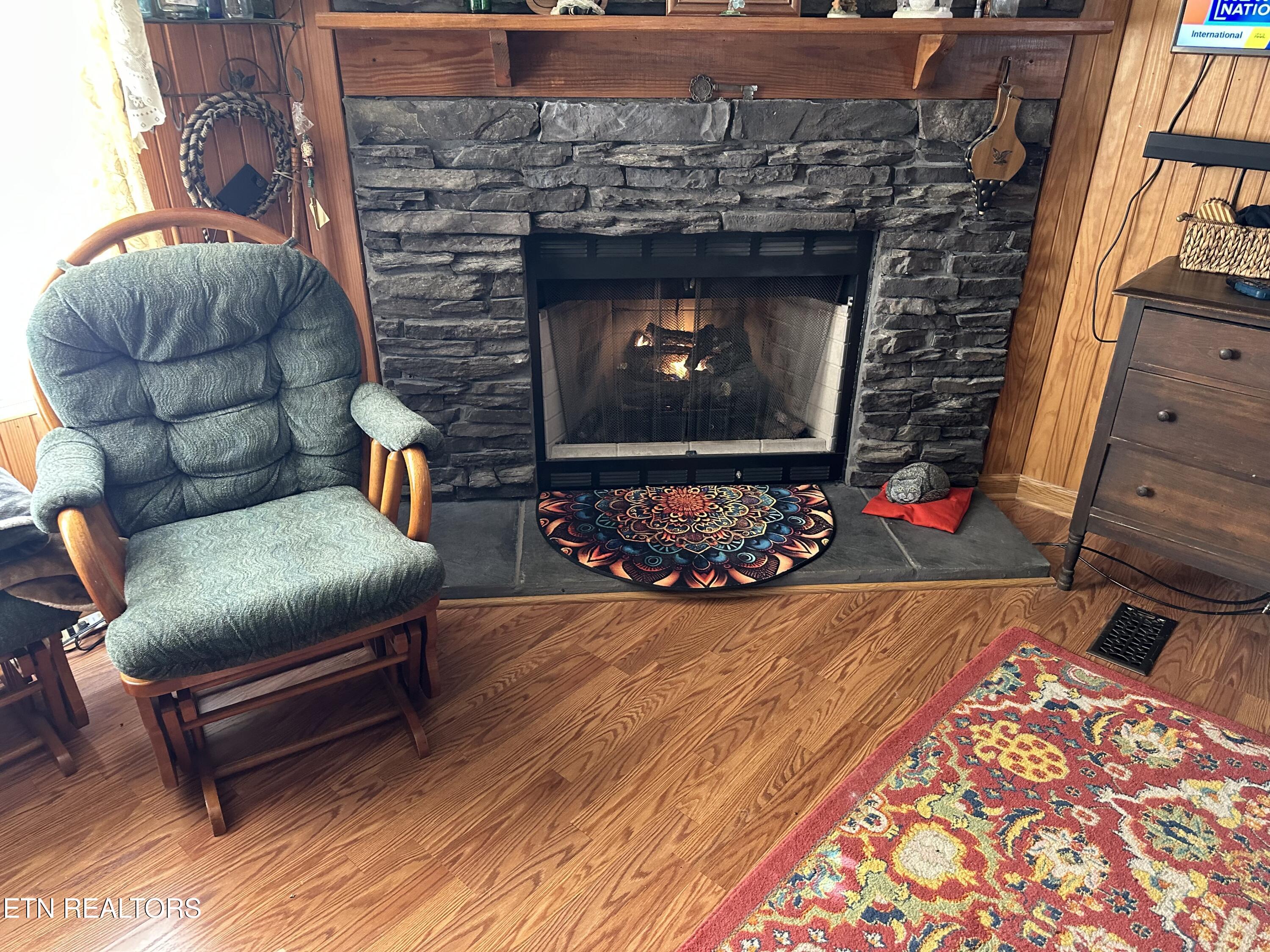 222 E Cumberland Lane Speedwell TN 37870