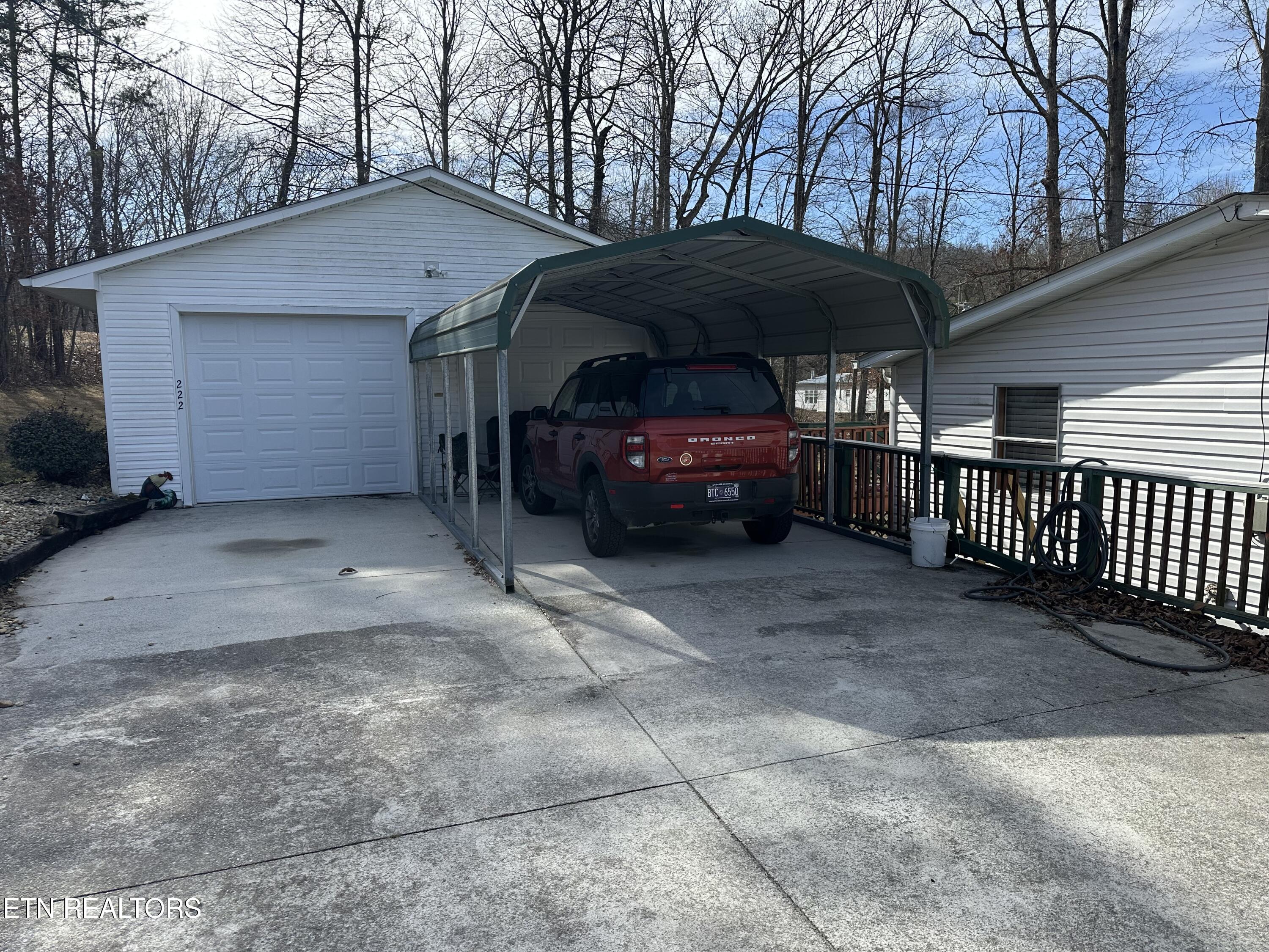222 E Cumberland Lane Speedwell TN 37870