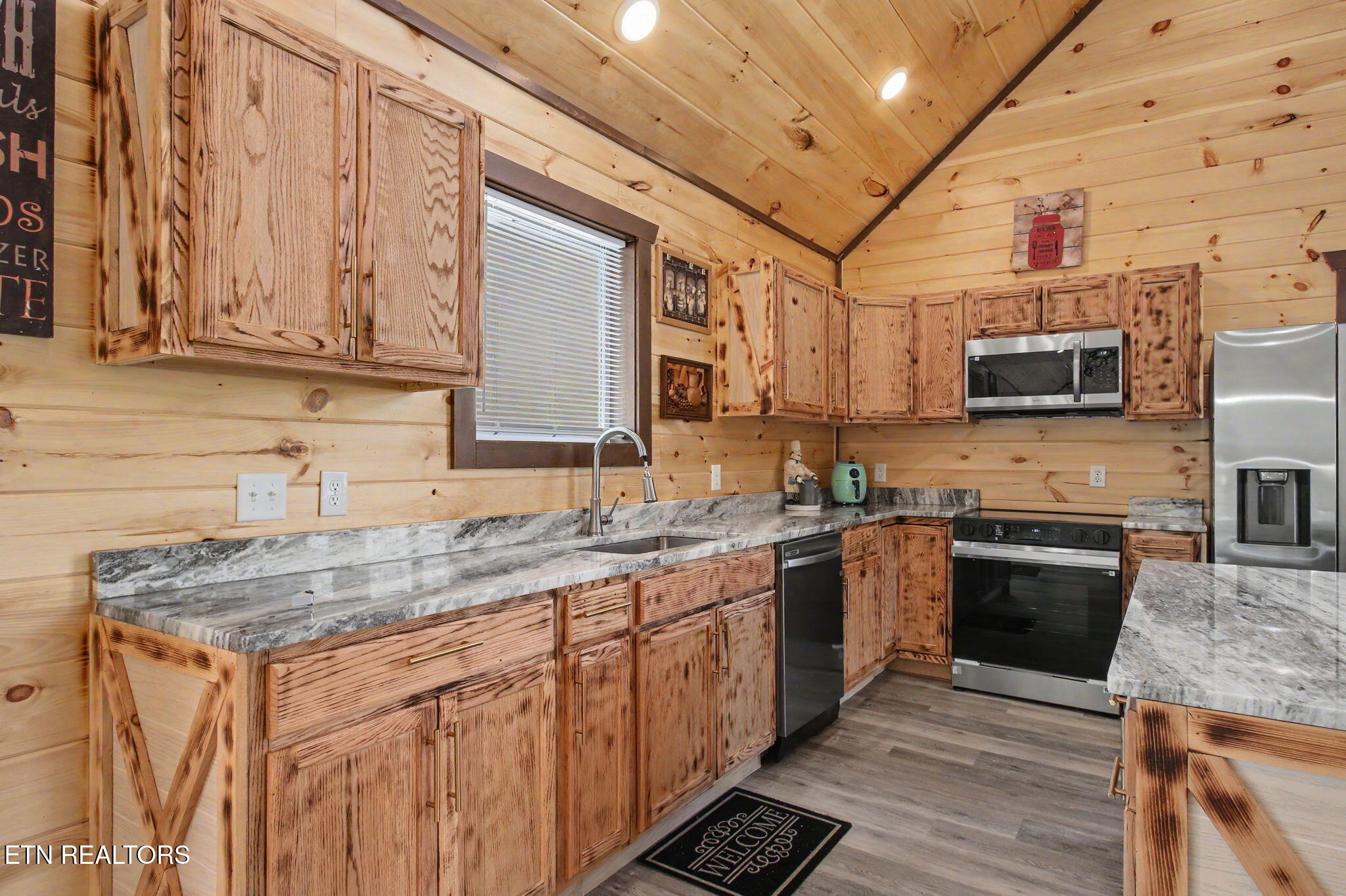 846 Blue Herring Way Sevierville TN 37876