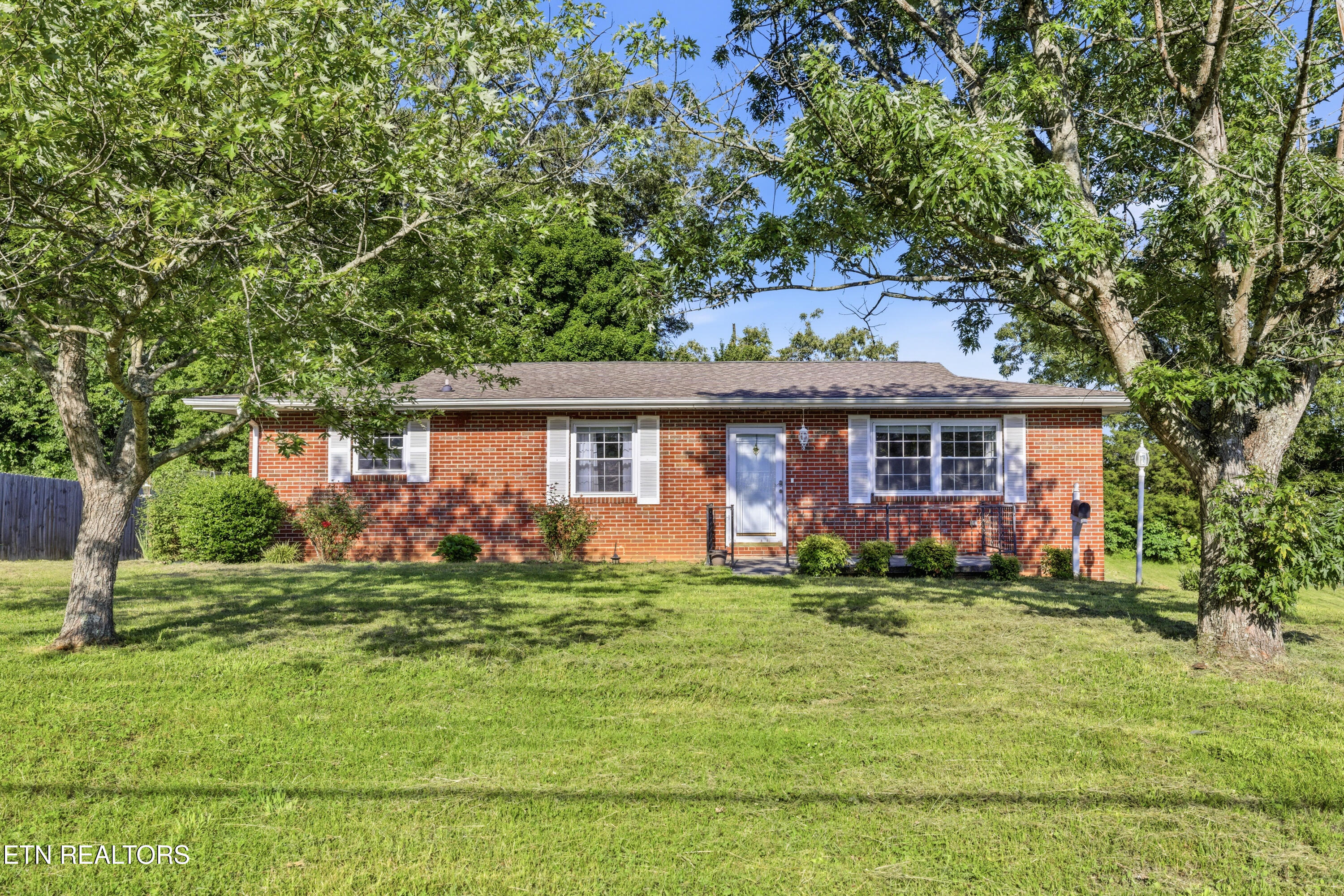 4620 Robinhood Circle Strawberry Plains TN 37871