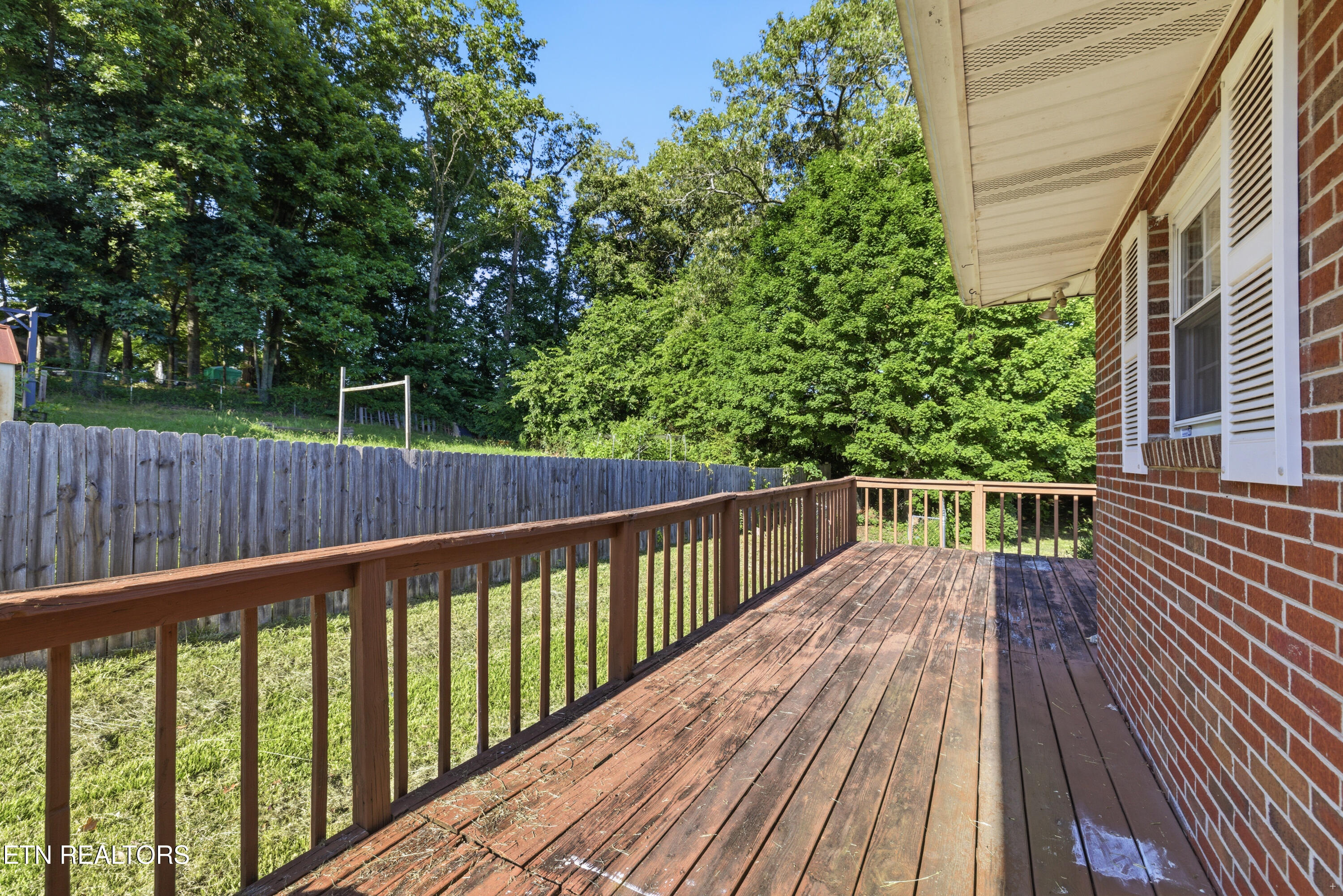 4620 Robinhood Circle Strawberry Plains TN 37871