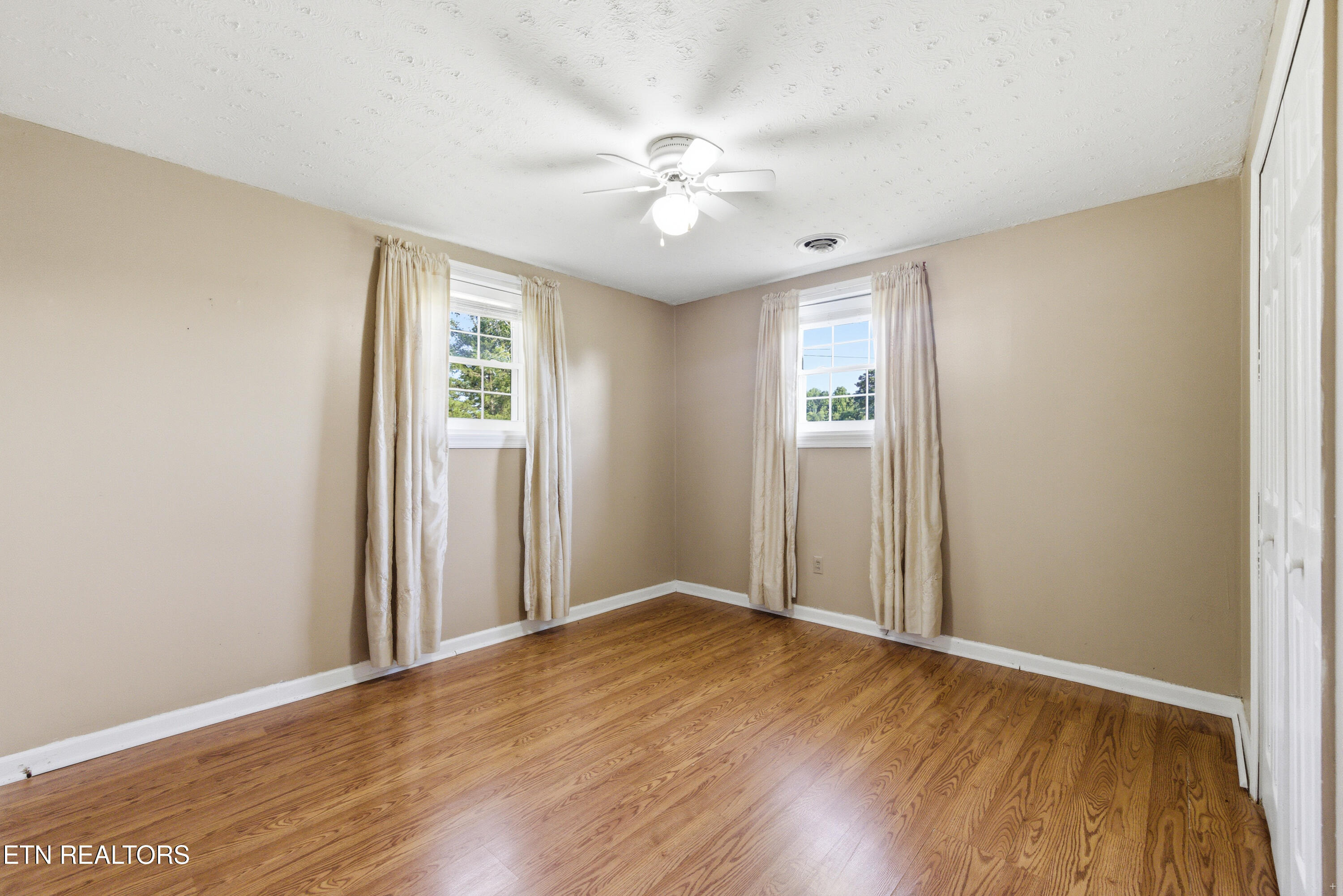 4620 Robinhood Circle Strawberry Plains TN 37871