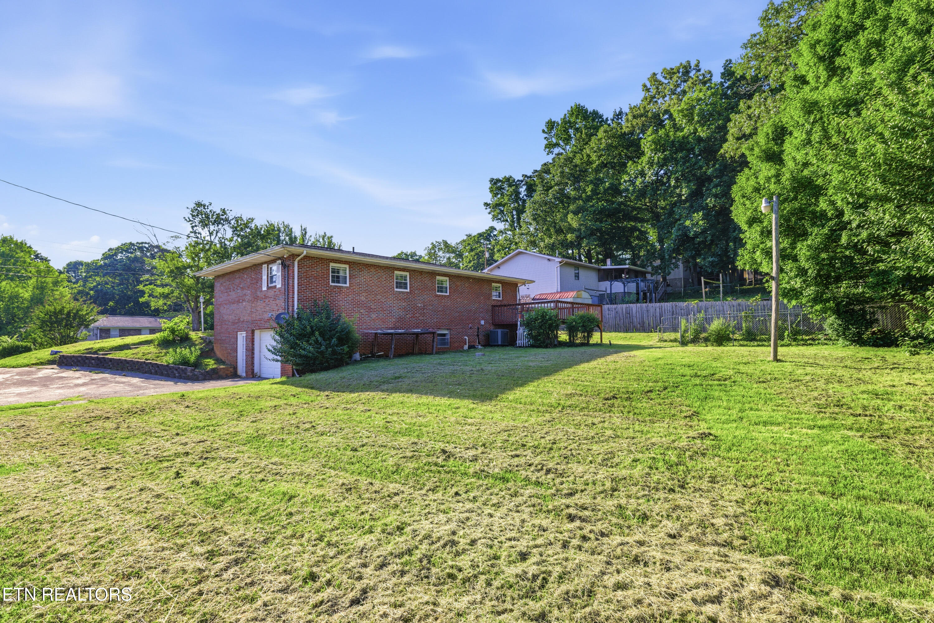 4620 Robinhood Circle Strawberry Plains TN 37871