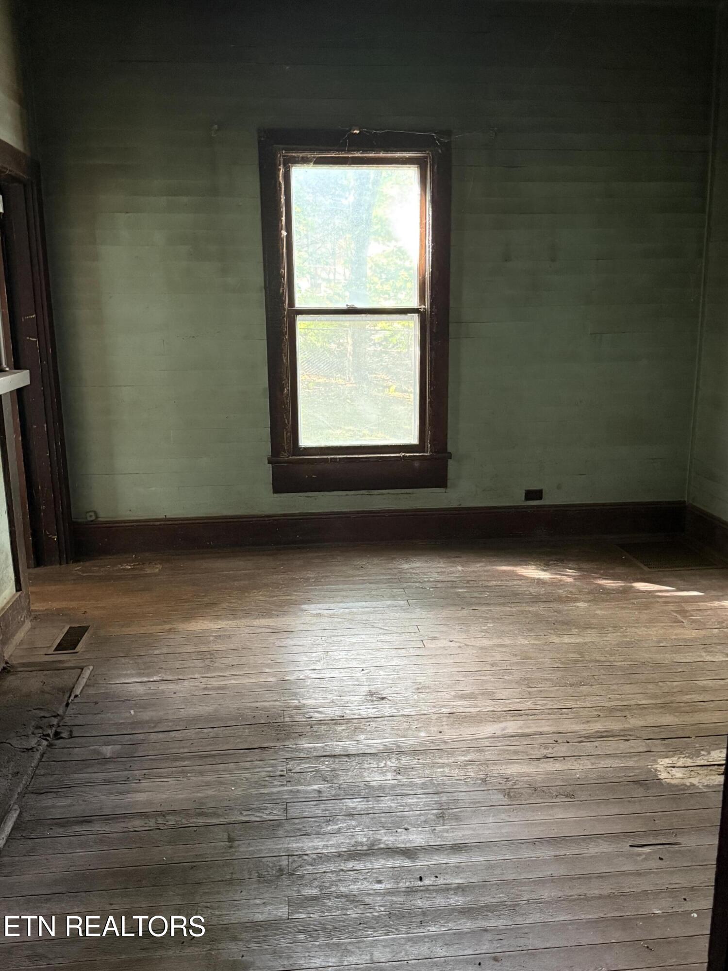 315 E Hardin Lane Sevierville TN 37862