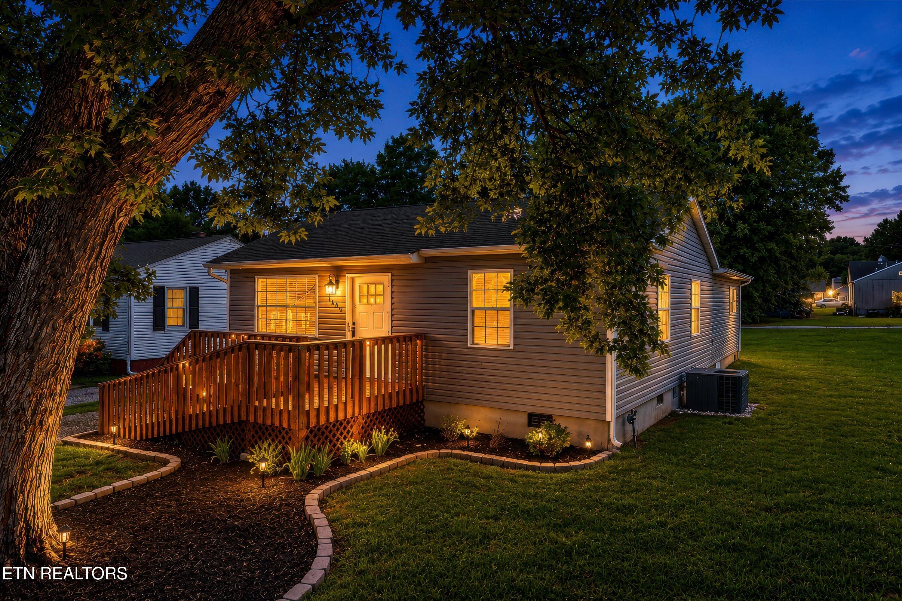 1426 Irwin Avenue Maryville TN 37804