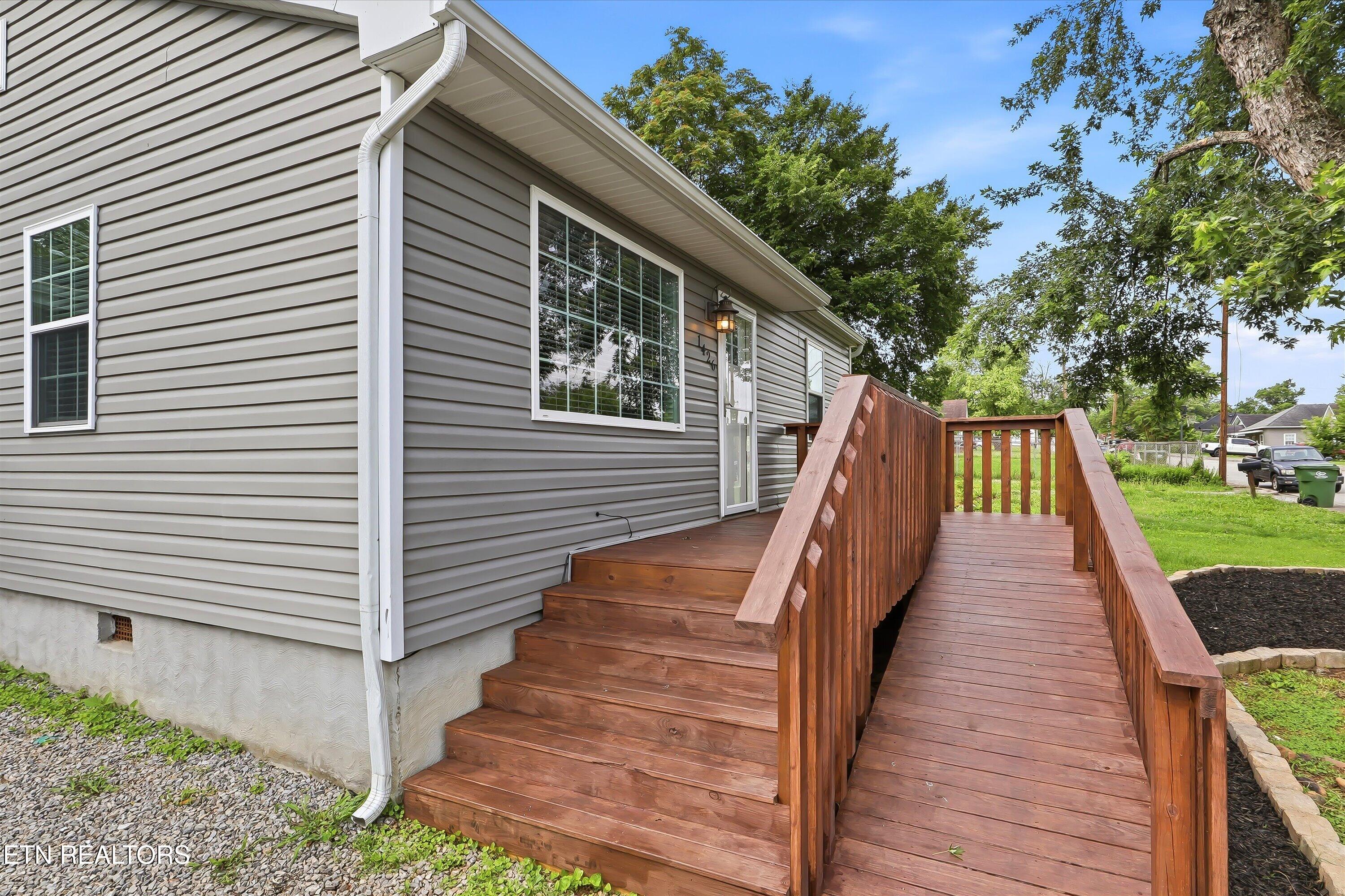 1426 Irwin Avenue Maryville TN 37804