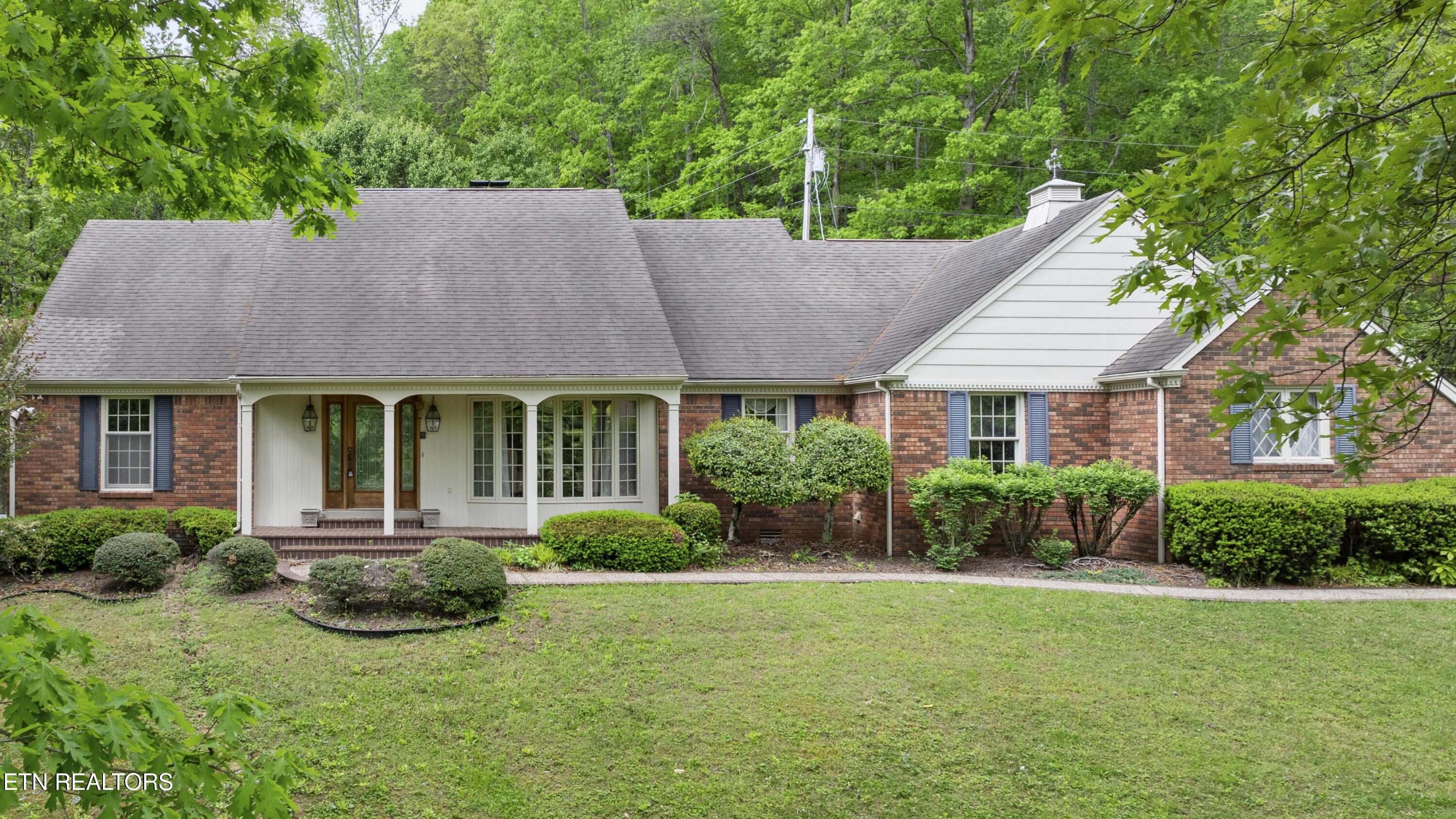 145 Lynn Avenue Jellico TN 37762