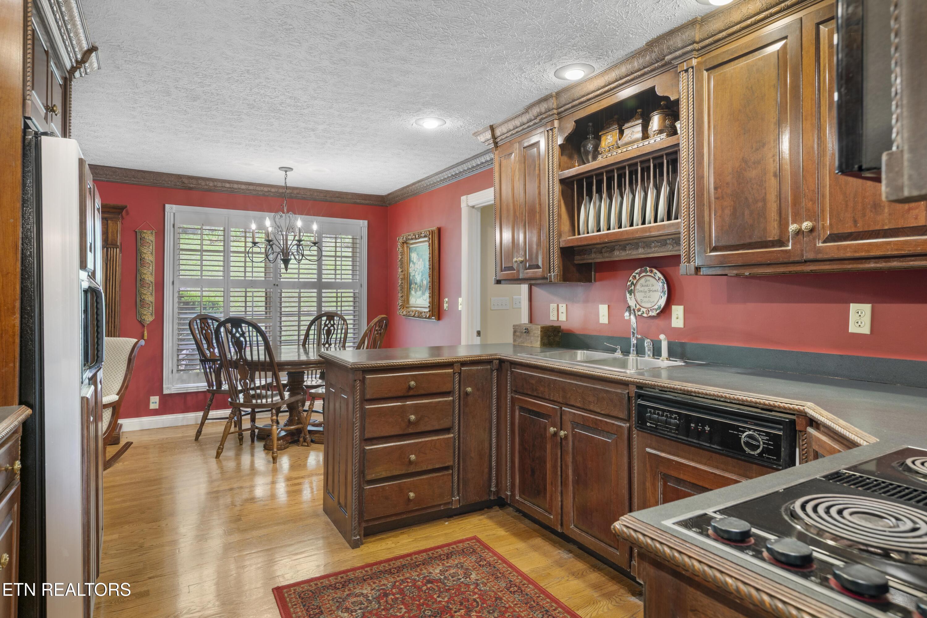 145 Lynn Avenue Jellico TN 37762