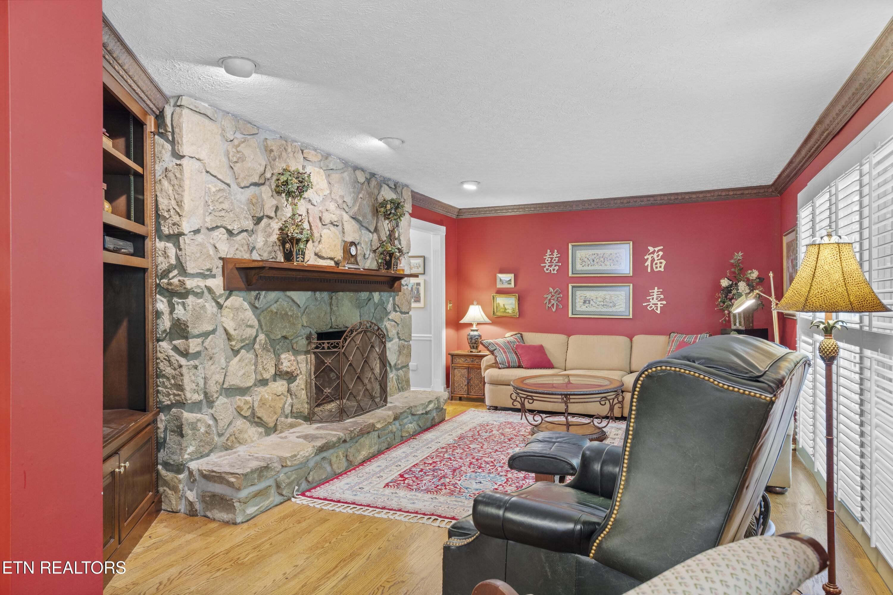 145 Lynn Avenue Jellico TN 37762