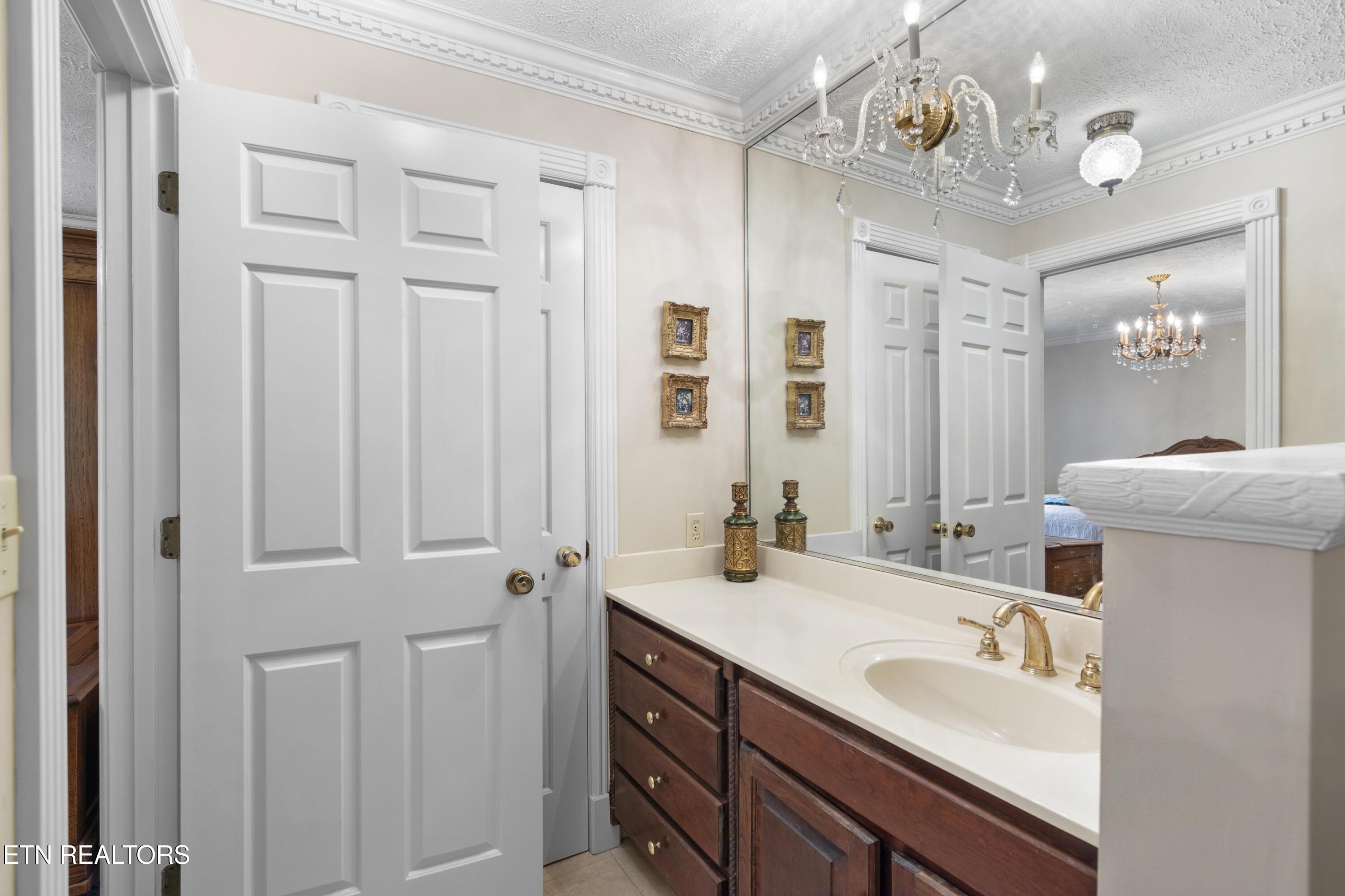 145 Lynn Avenue Jellico TN 37762