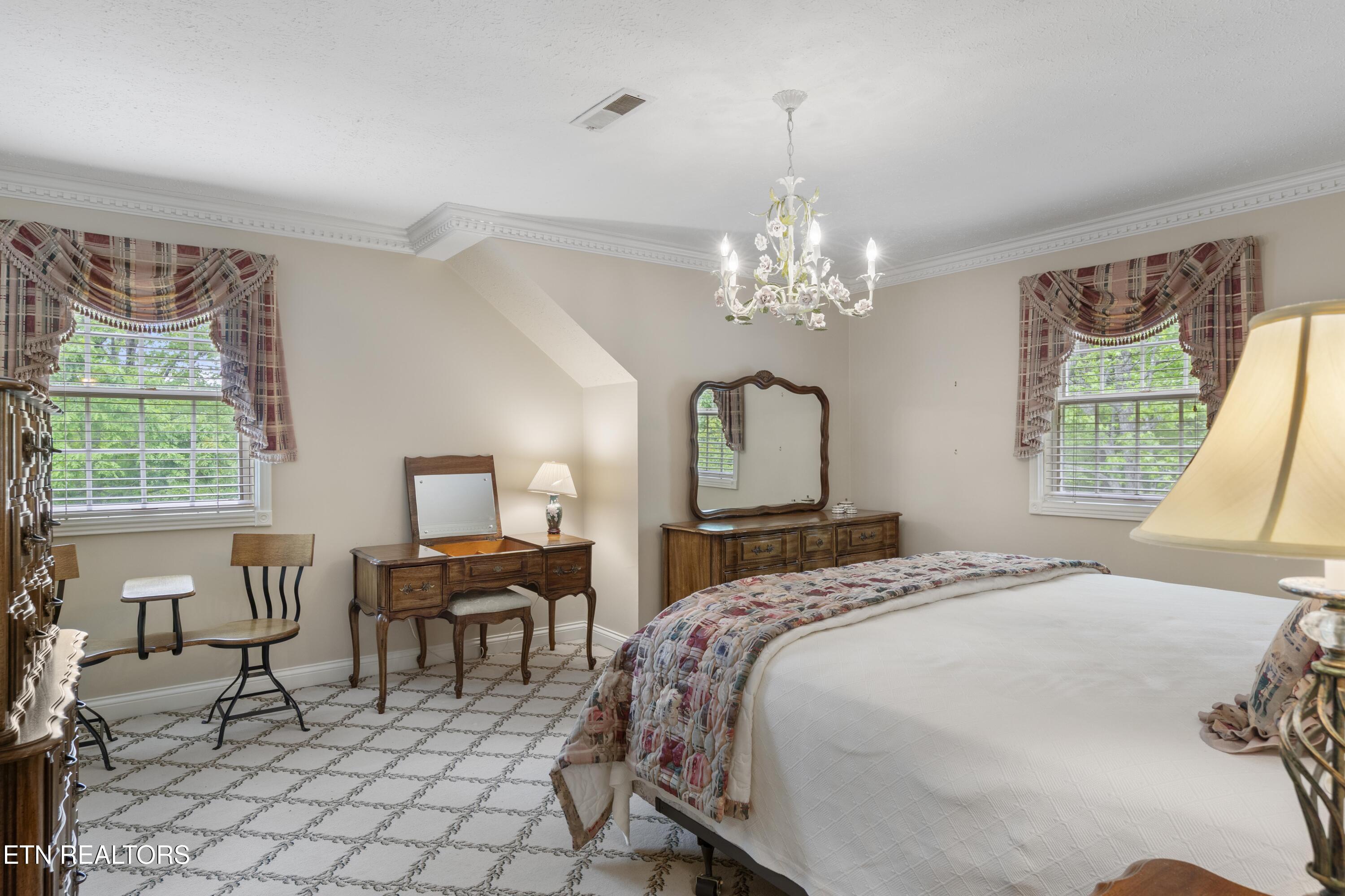 145 Lynn Avenue Jellico TN 37762