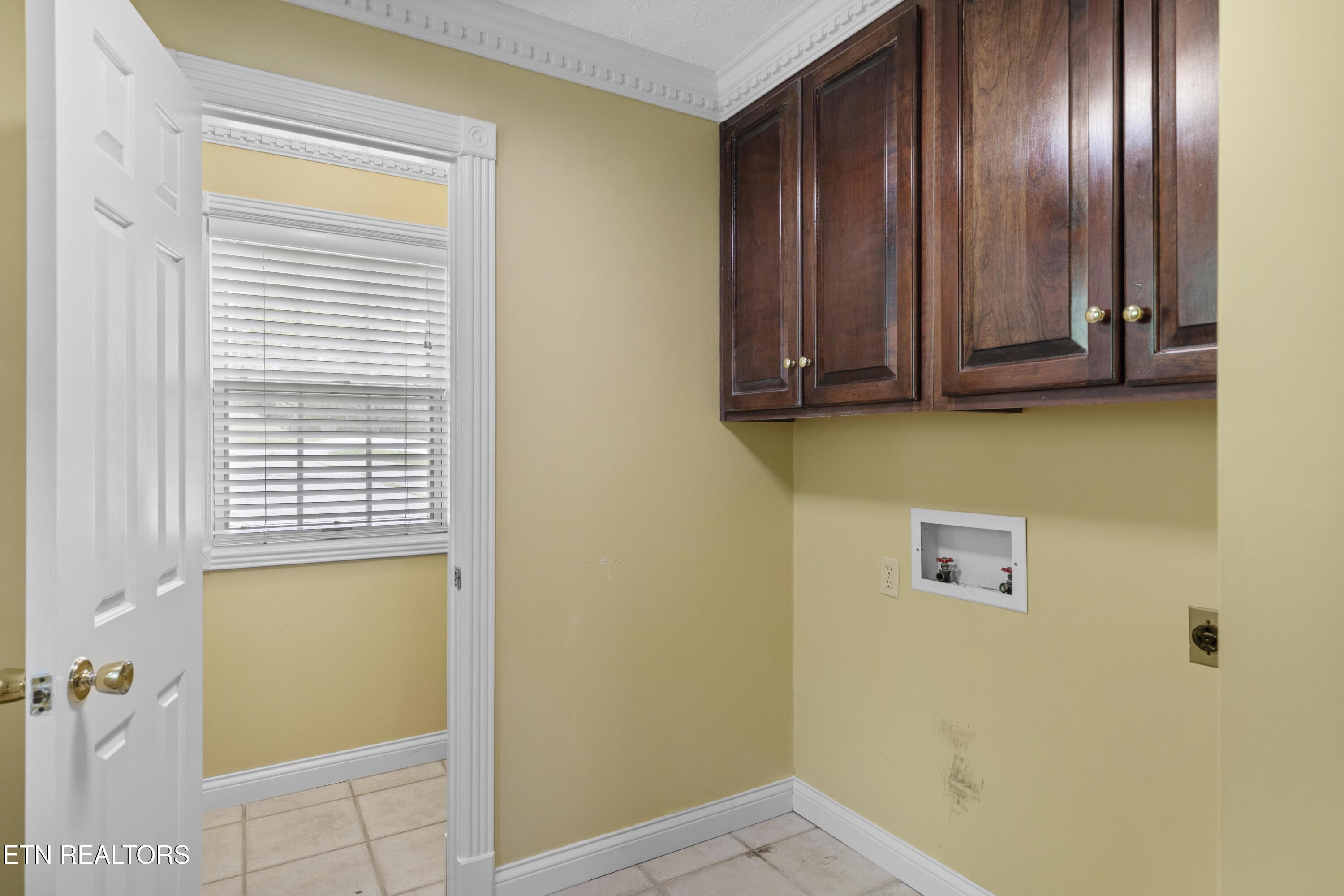 145 Lynn Avenue Jellico TN 37762