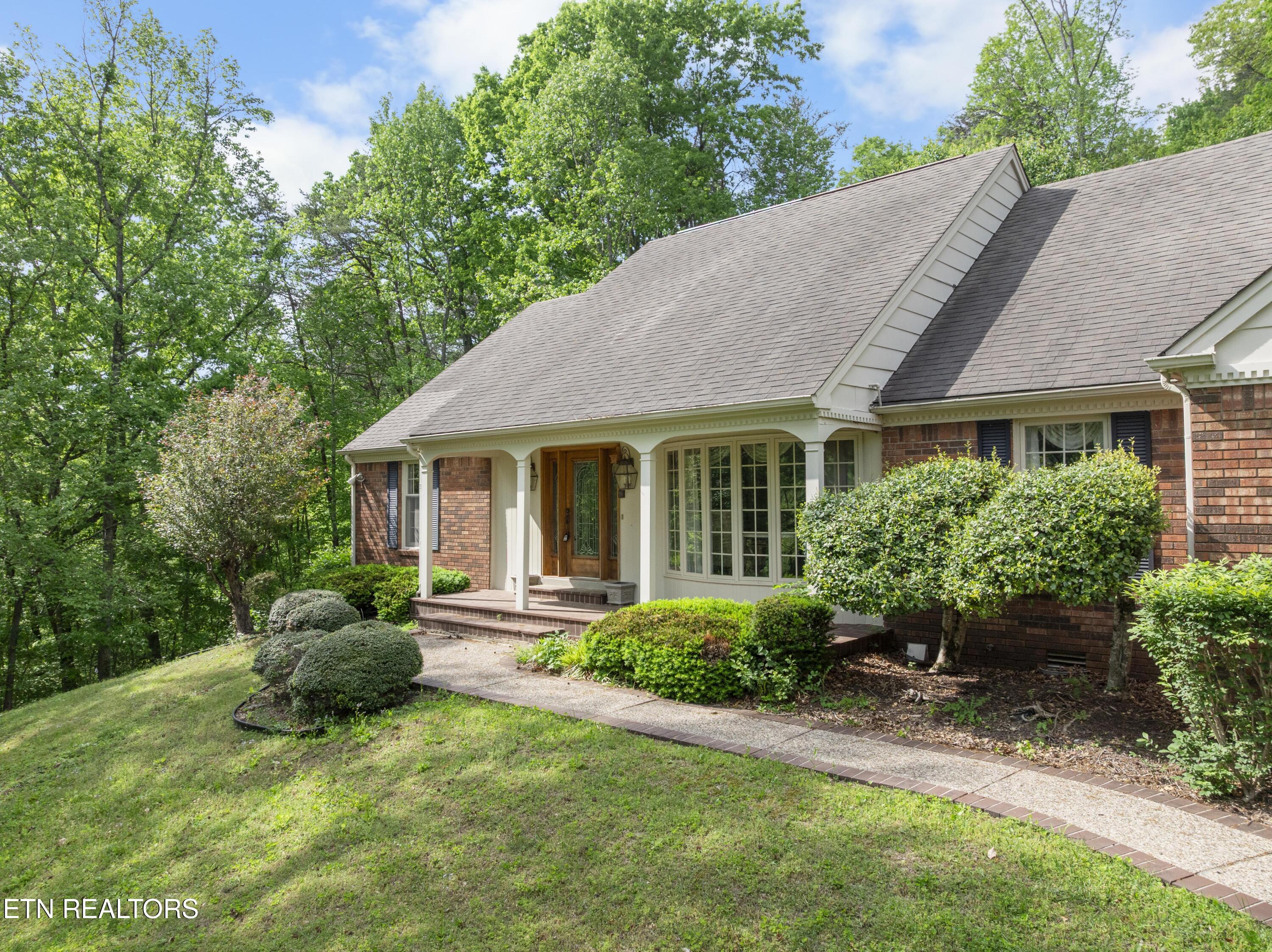 145 Lynn Avenue Jellico TN 37762