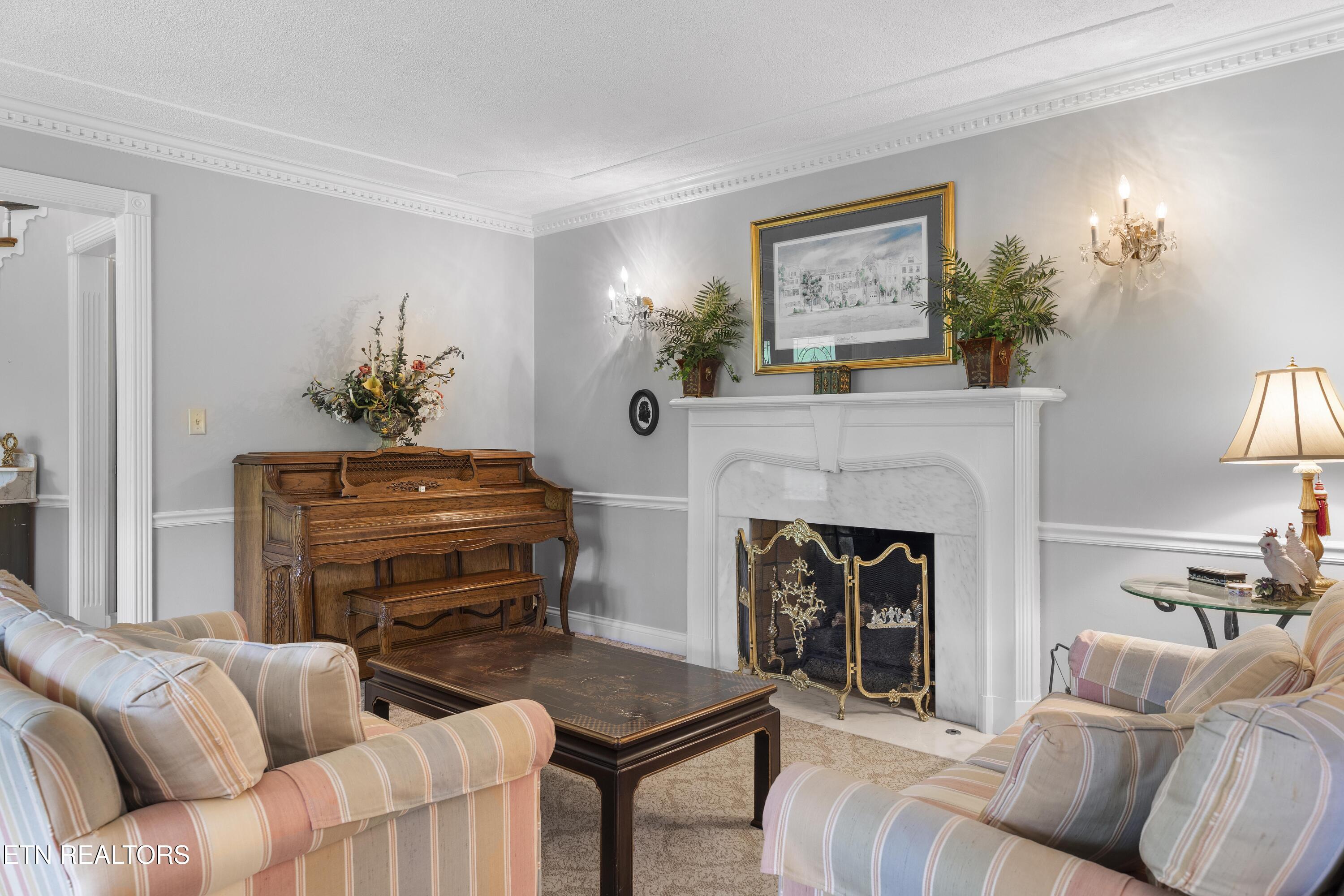 145 Lynn Avenue Jellico TN 37762