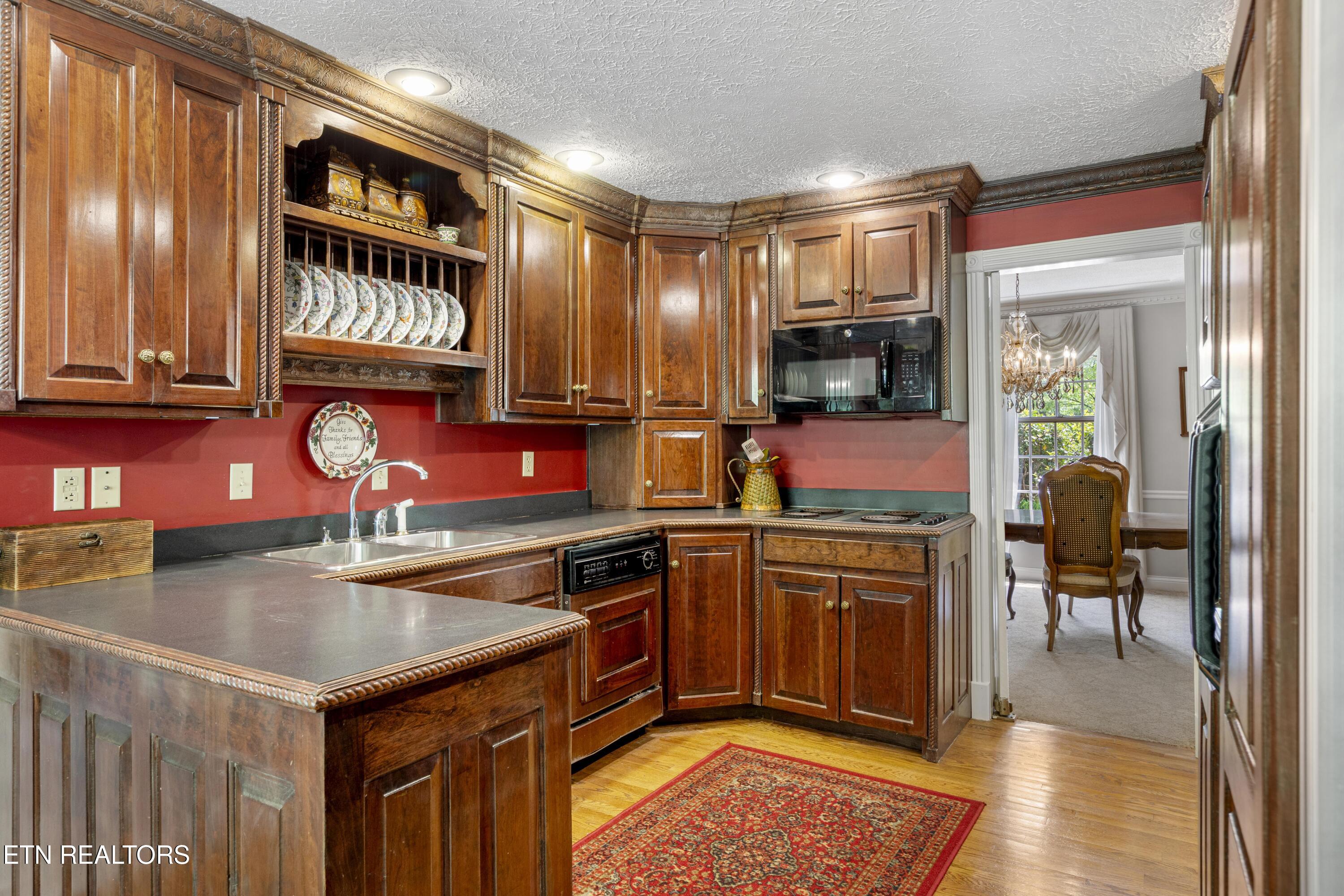 145 Lynn Avenue Jellico TN 37762