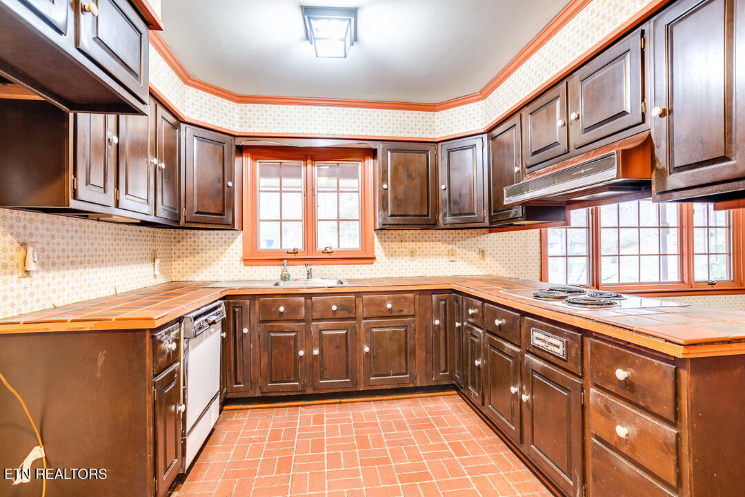 52 Deer Ridge Road Norris TN 37828