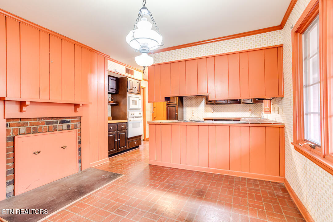 52 Deer Ridge Road Norris TN 37828