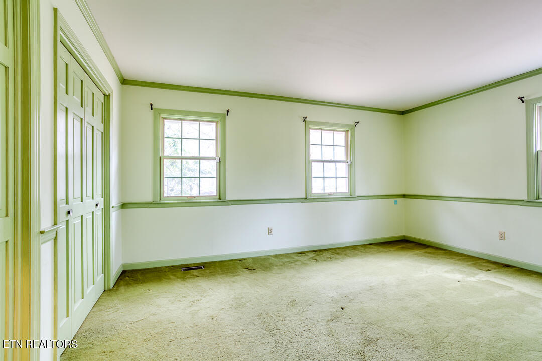 52 Deer Ridge Road Norris TN 37828