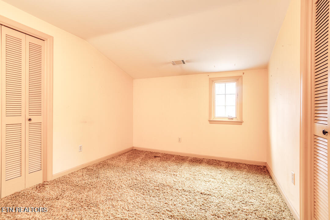52 Deer Ridge Road Norris TN 37828