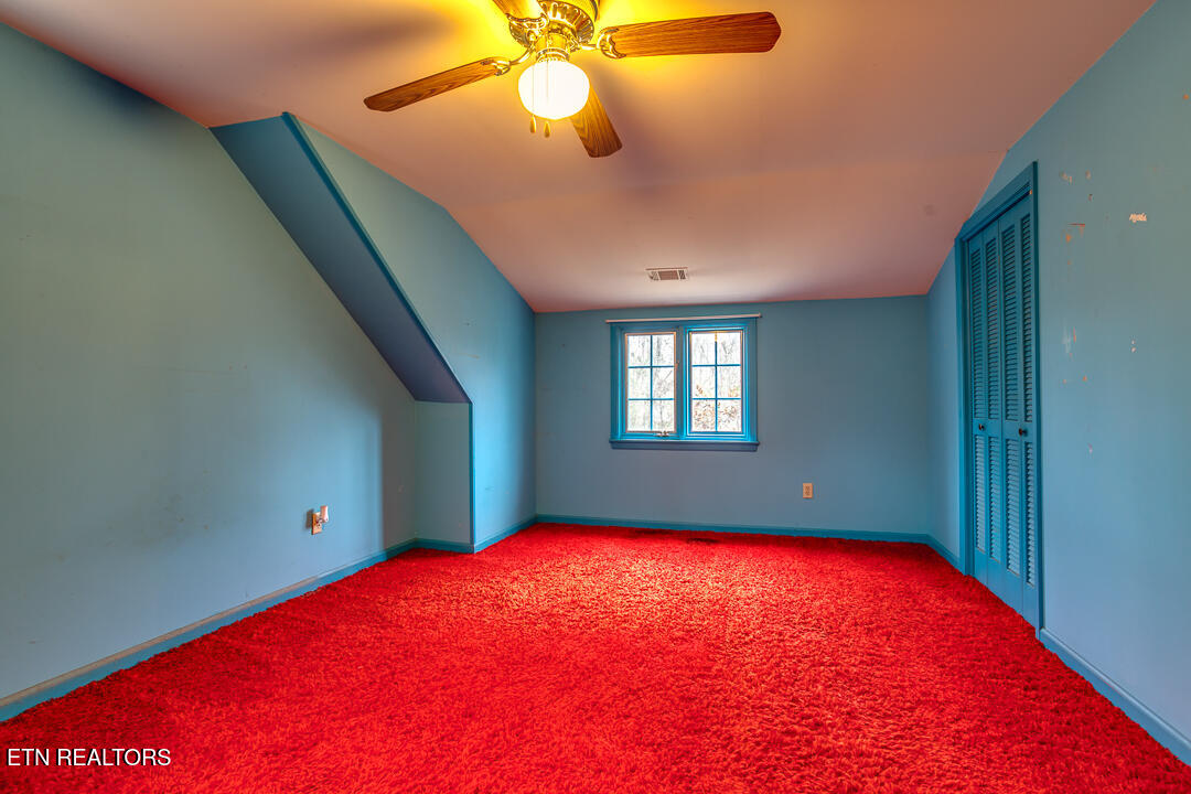 52 Deer Ridge Road Norris TN 37828