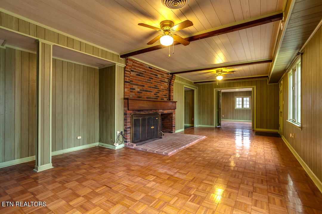 52 Deer Ridge Road Norris TN 37828