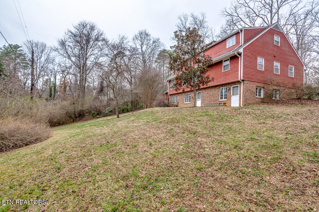 52 Deer Ridge Road Norris TN 37828