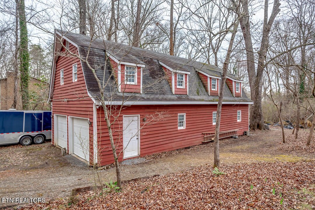 52 Deer Ridge Road Norris TN 37828