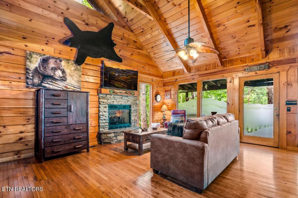 4408 Ashli Erin Way Gatlinburg TN 37738