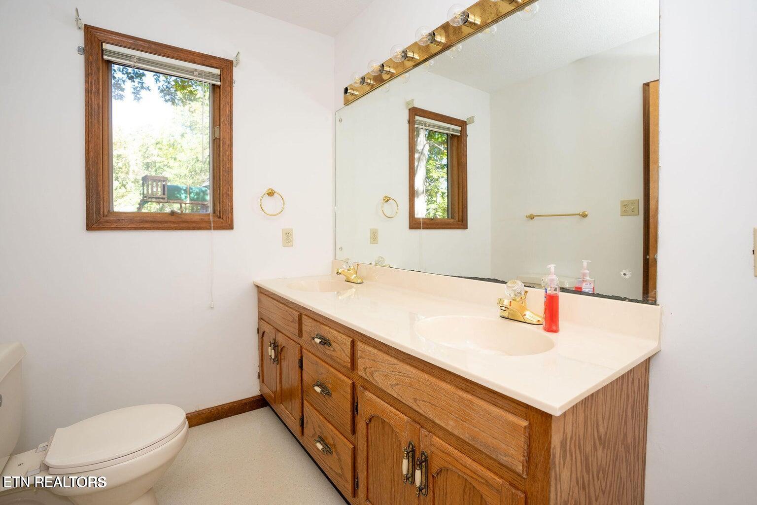 310 White Cap Lane Pigeon Forge TN 37863