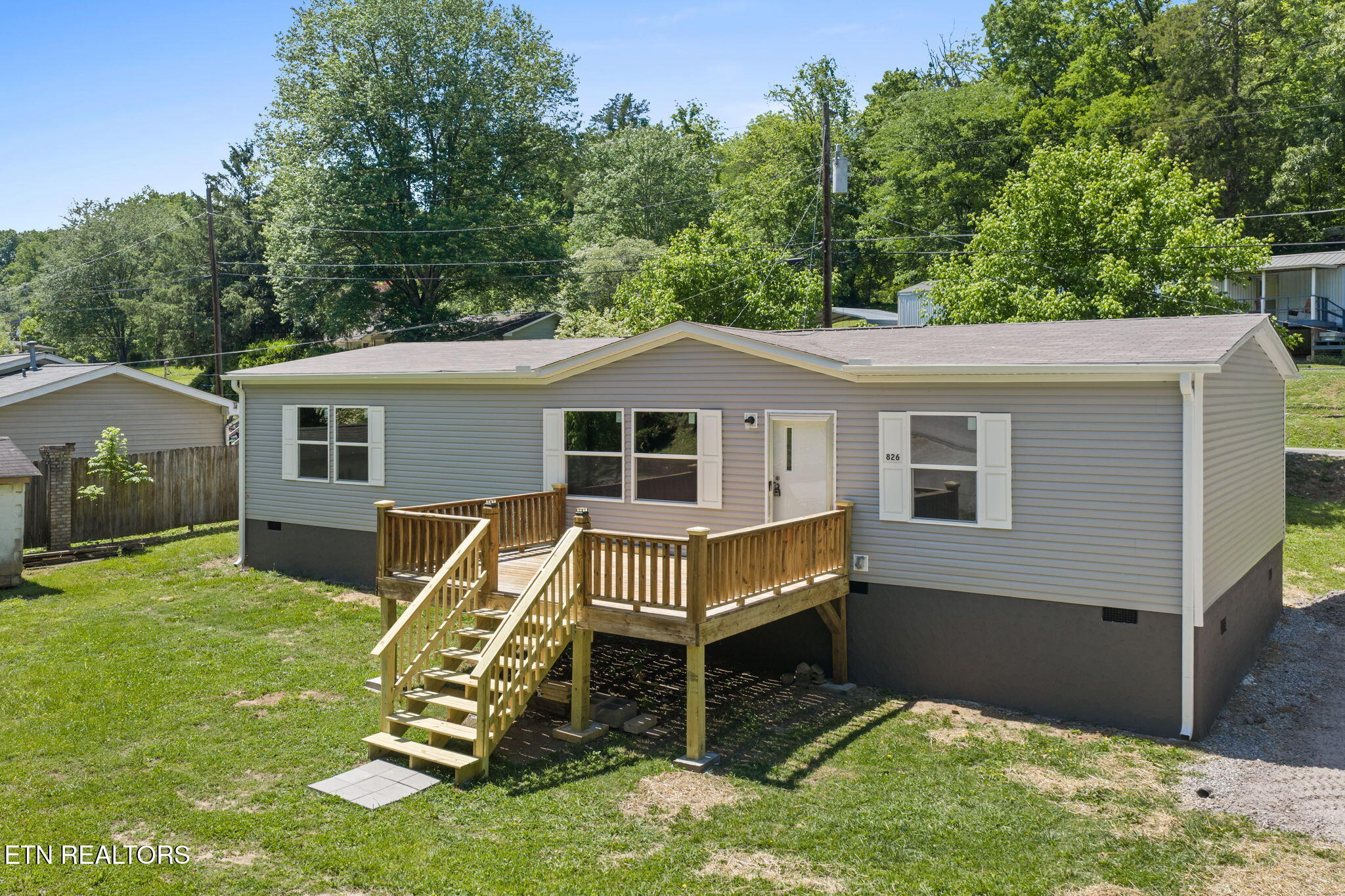 826 Pop Hollow Road Clinton TN 37716
