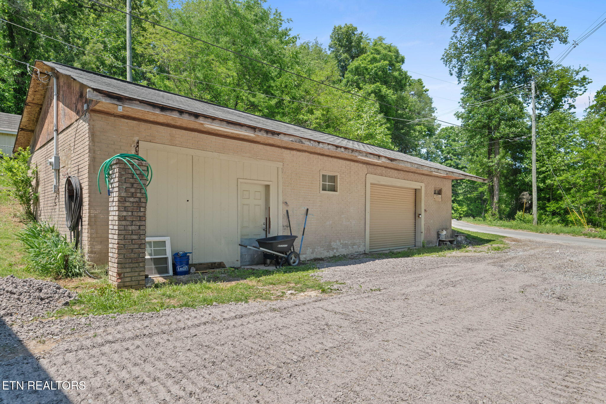 826 Pop Hollow Road Clinton TN 37716