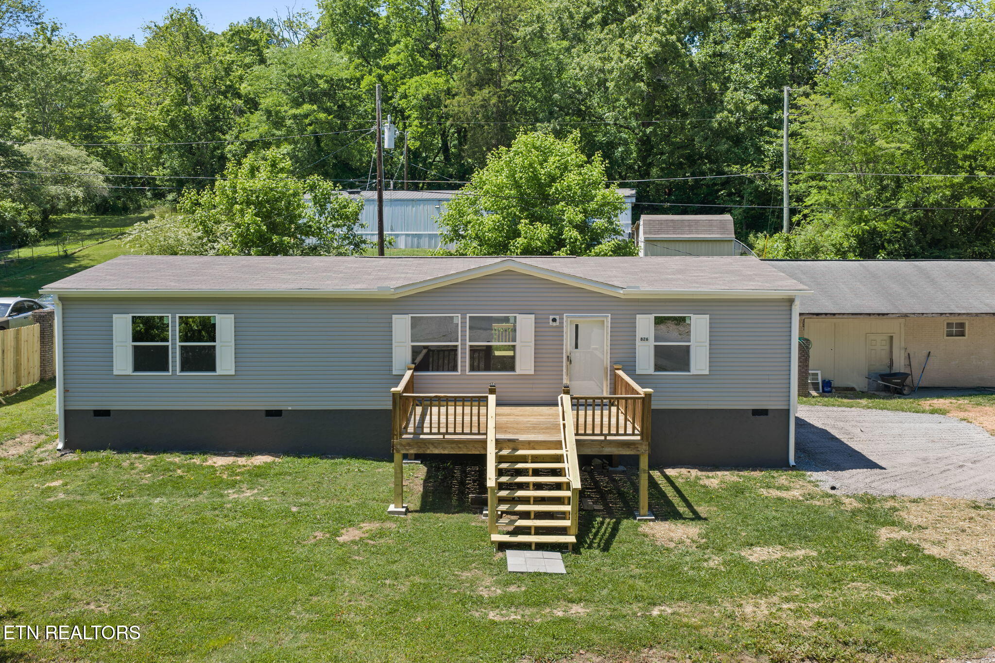 826 Pop Hollow Road Clinton TN 37716