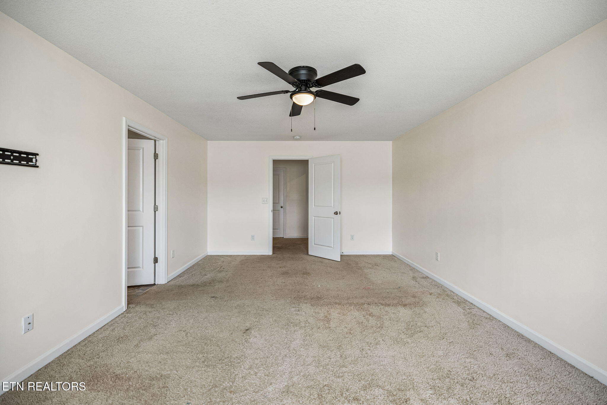 998 Stone Creek Drive Loudon TN 37774