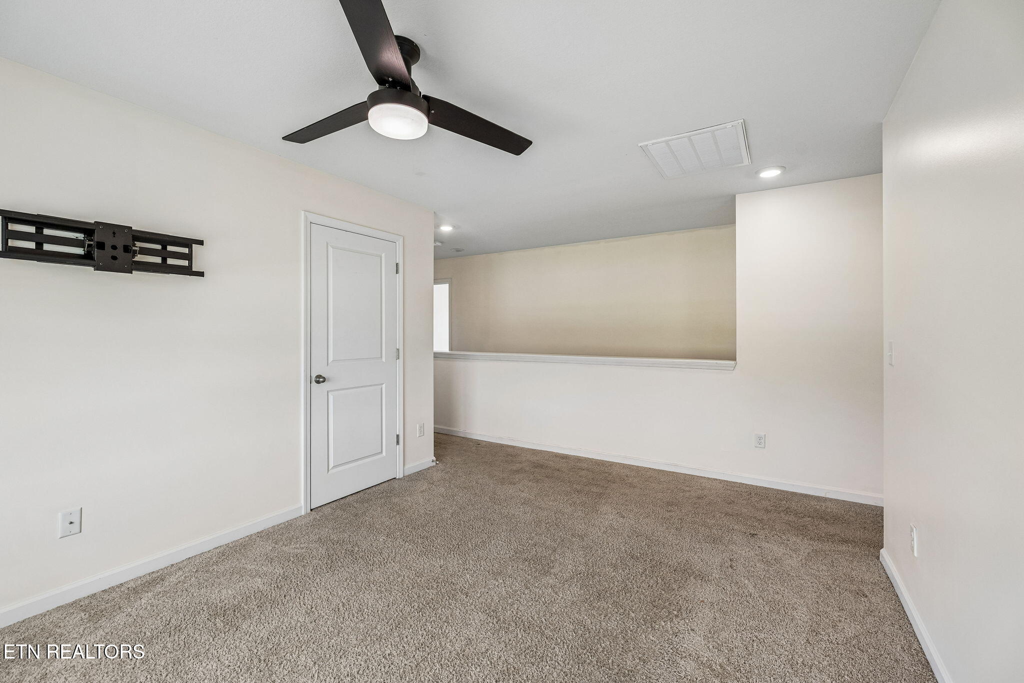 998 Stone Creek Drive Loudon TN 37774