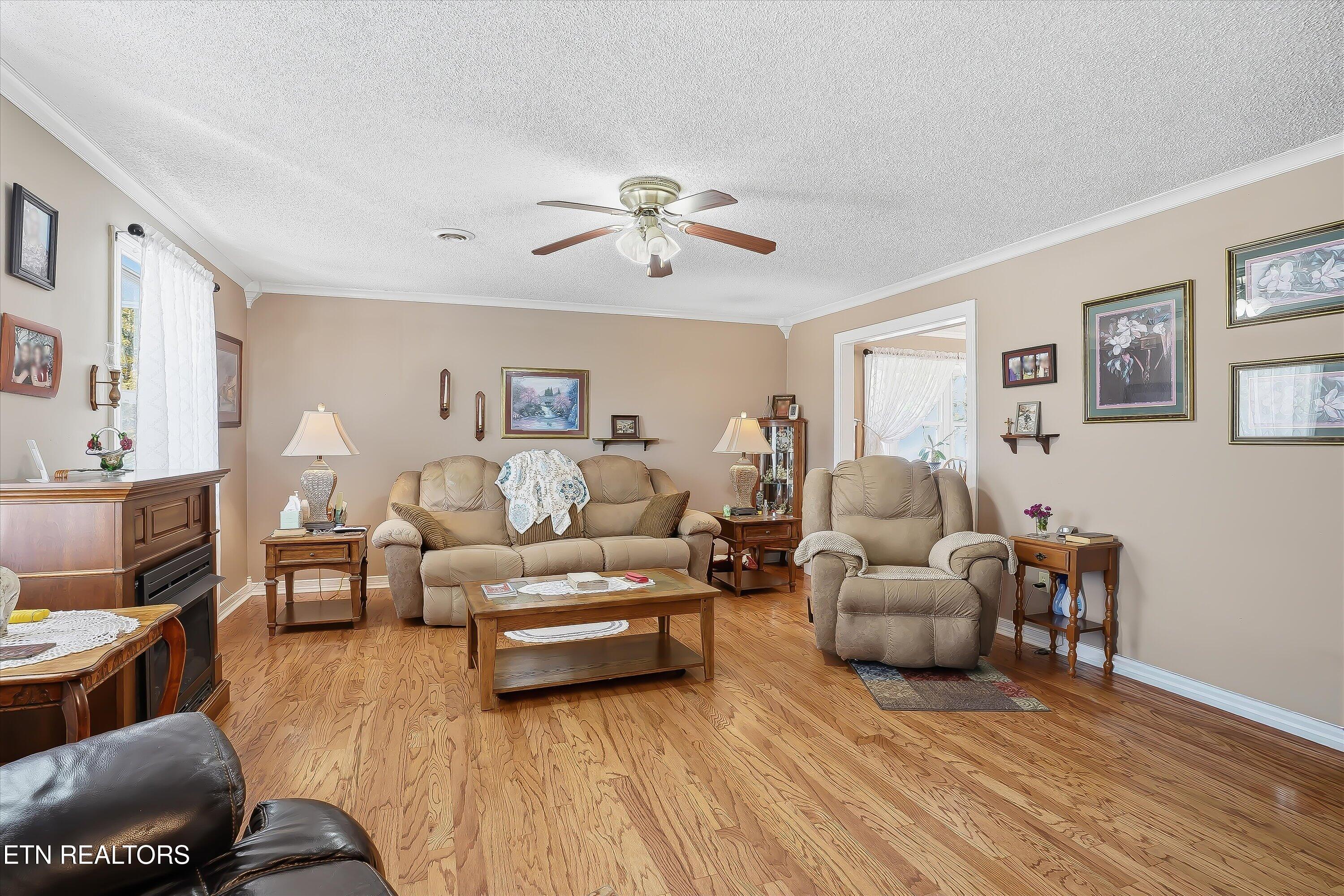 1569 Hollis Poore Road Jamestown TN 38556