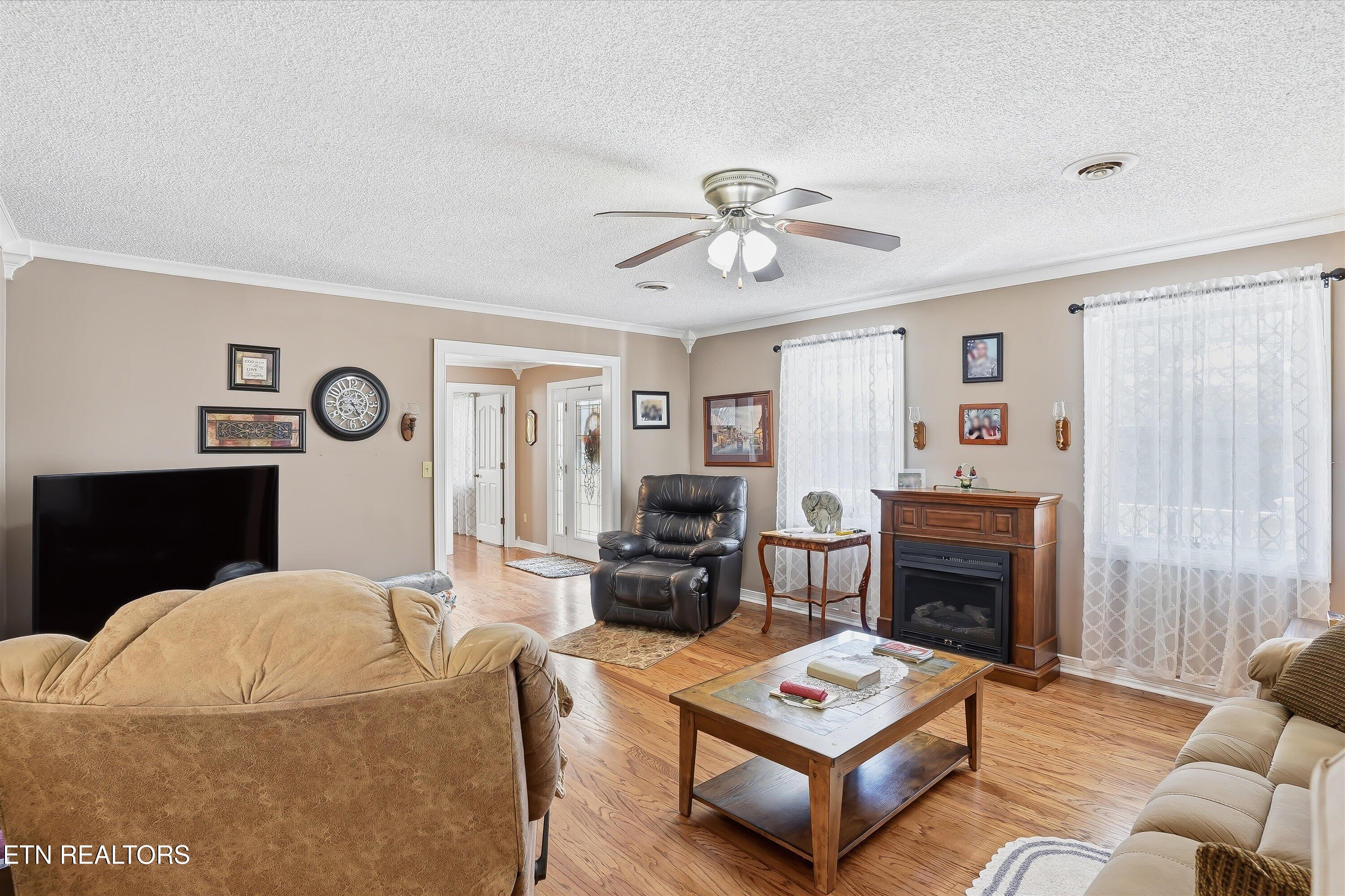1569 Hollis Poore Road Jamestown TN 38556